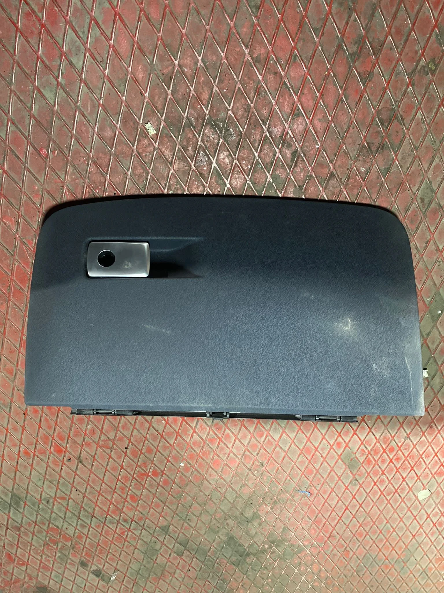 BMW G30 G31 Torpido Kapağı Siyah Orijinal Çıkma - 5 Serisi - 2017-2023 - Fotoğraftaki Ürün - G30