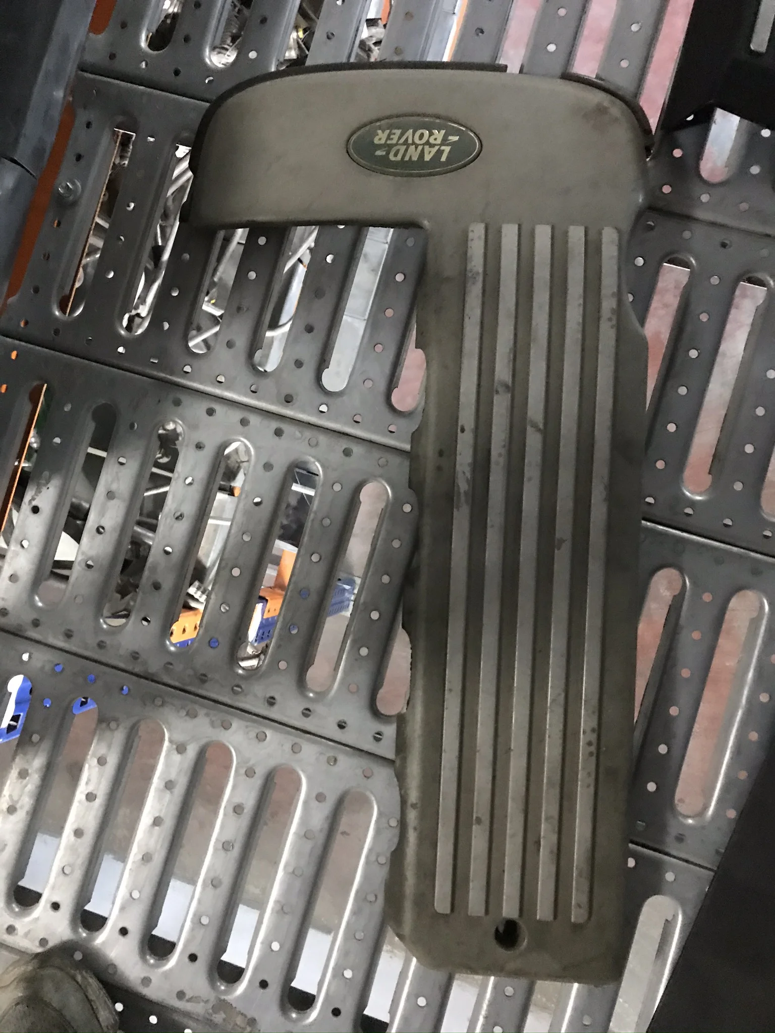 Range Rover V8 Motor Üst Kapağı Akustik Kapak 4.4 Benzinli - Çıkma Orijinal