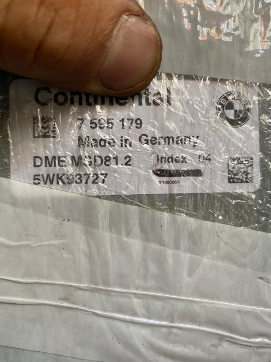 BMW E90 7595179 MOTOR BEYNİ kontak ews tk...