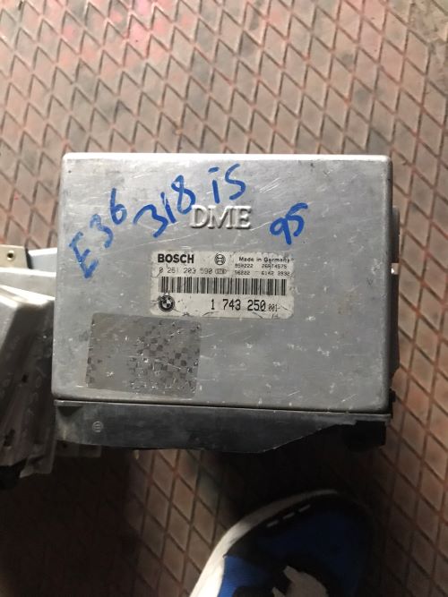 BMW E36 1.8İS 1743250 MOTOR BEYNİ