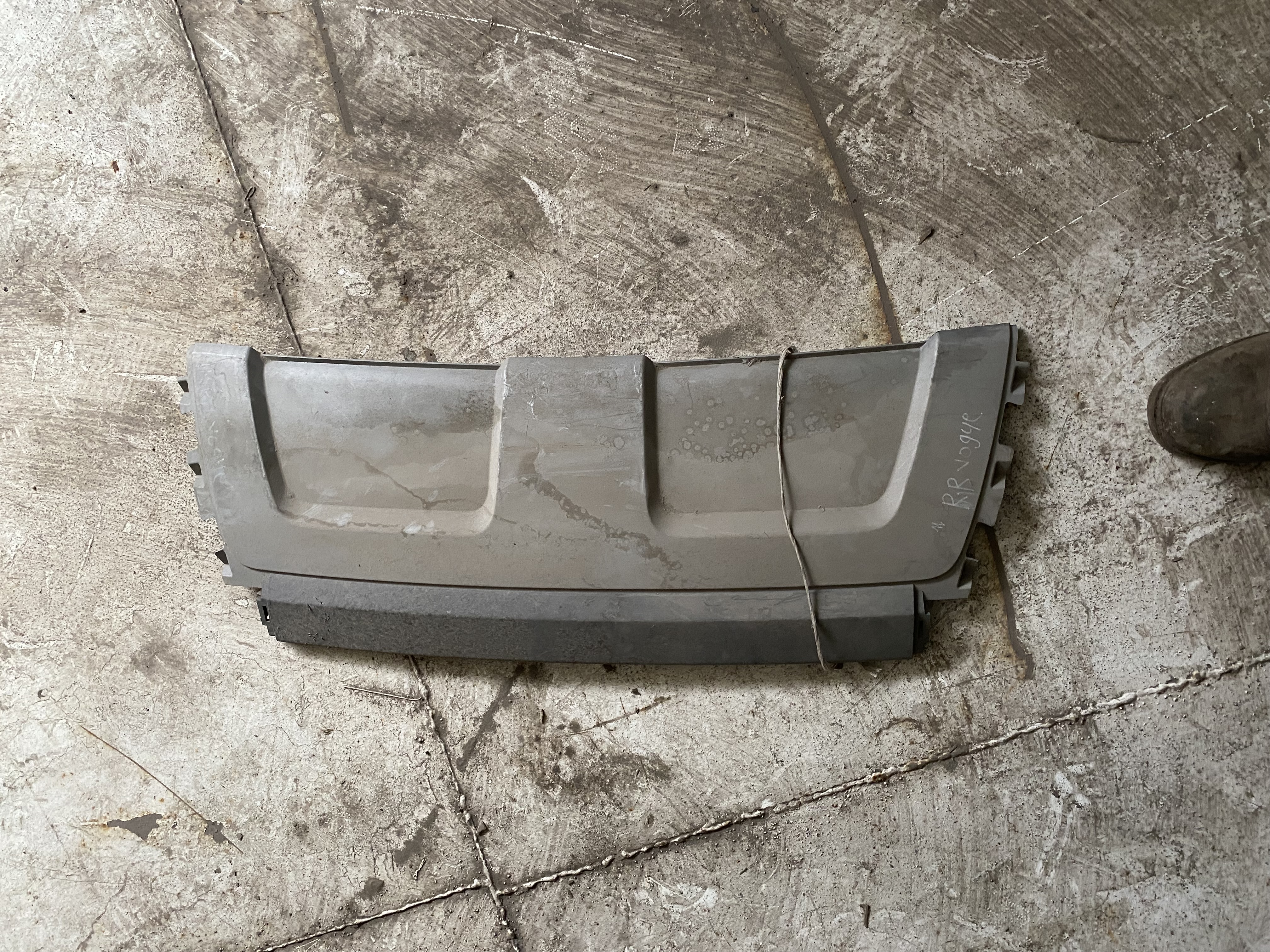 RANGE ROVER EVOQUE ARKA TAMPON KAPLAMASI BJ32-17F954-A ORJİNAL ÇIKMA