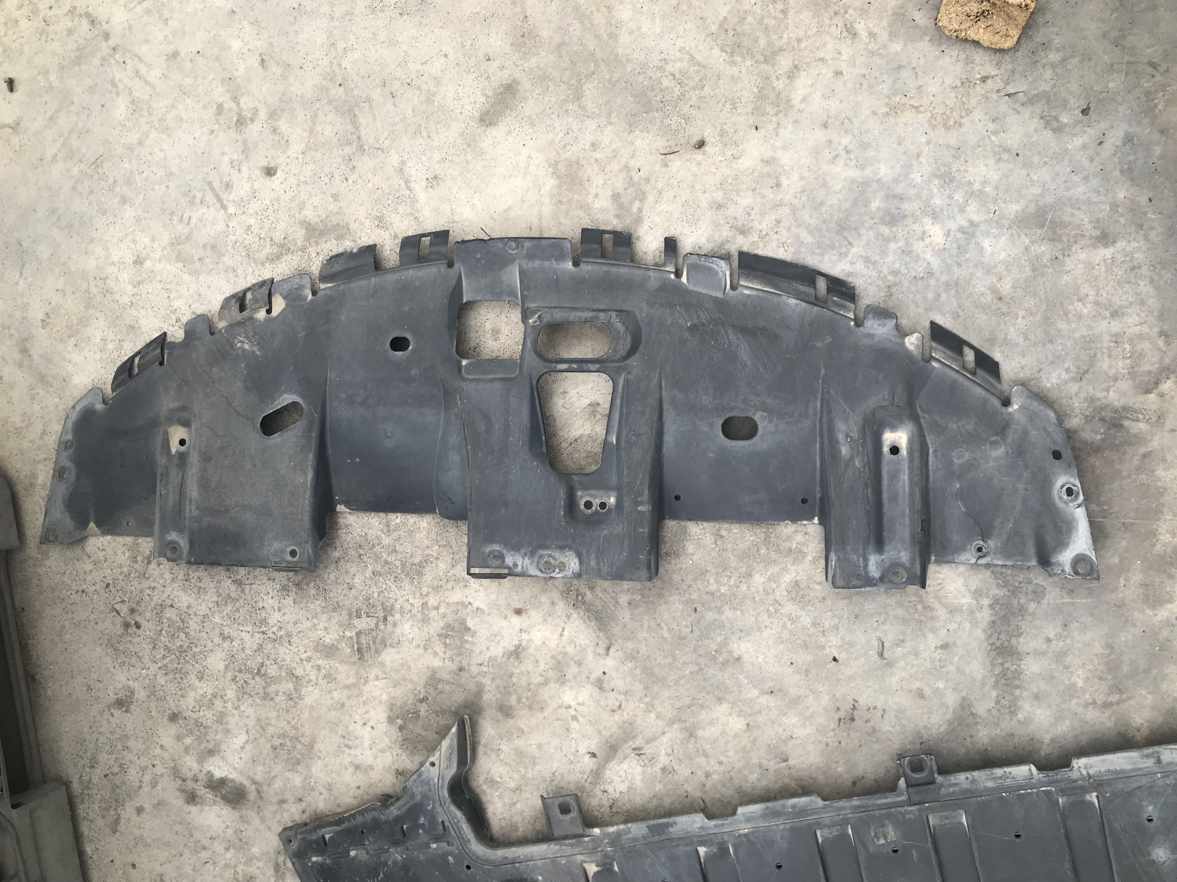 VOLVO S40 V40 MOTOR ALT MUHAFAZA 30883734 ORJİNAL ÇIKMA