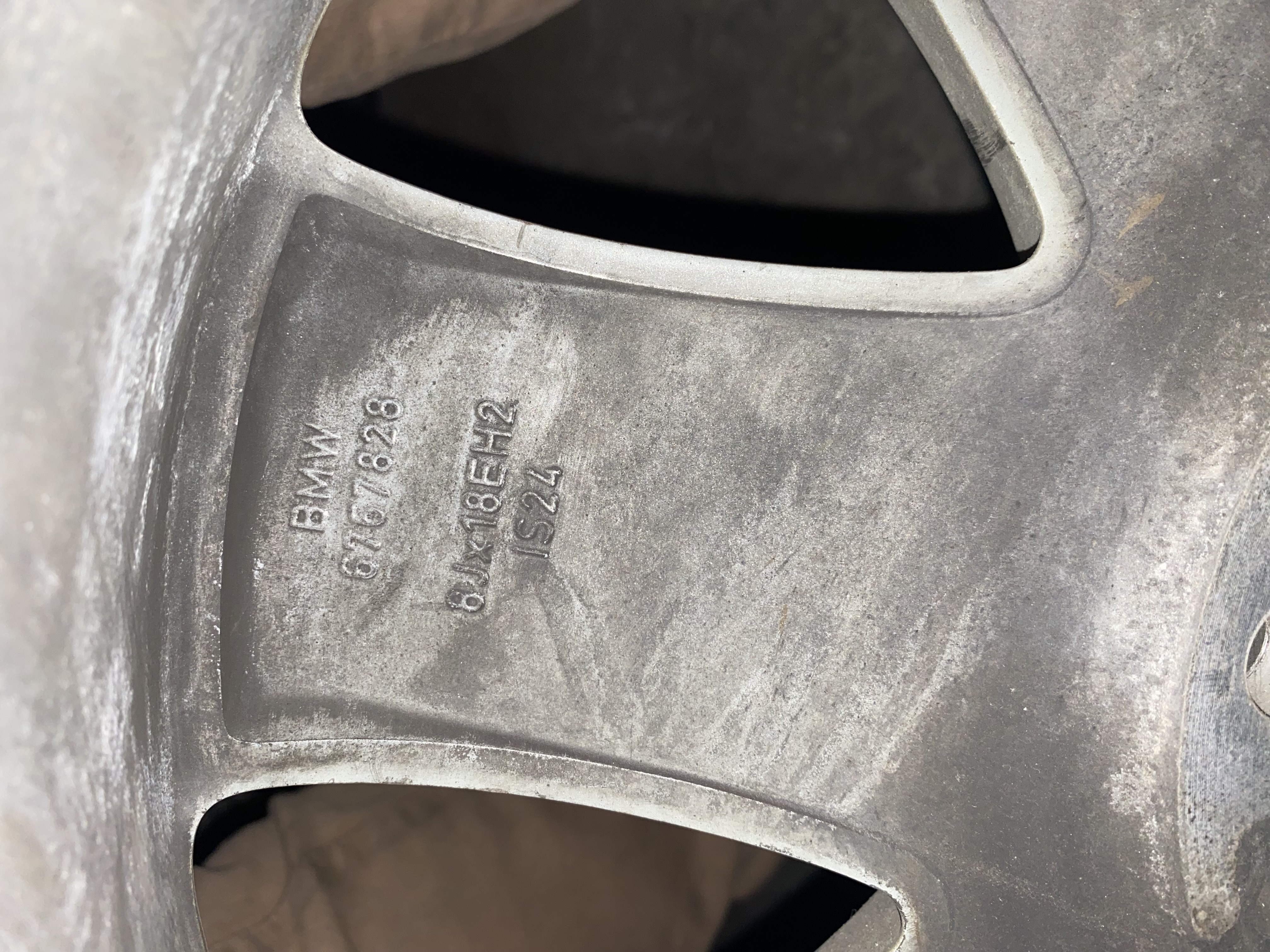 BMW E65 E66 18” JANT TAKIMI 6767828 8J/18EH2 IS24