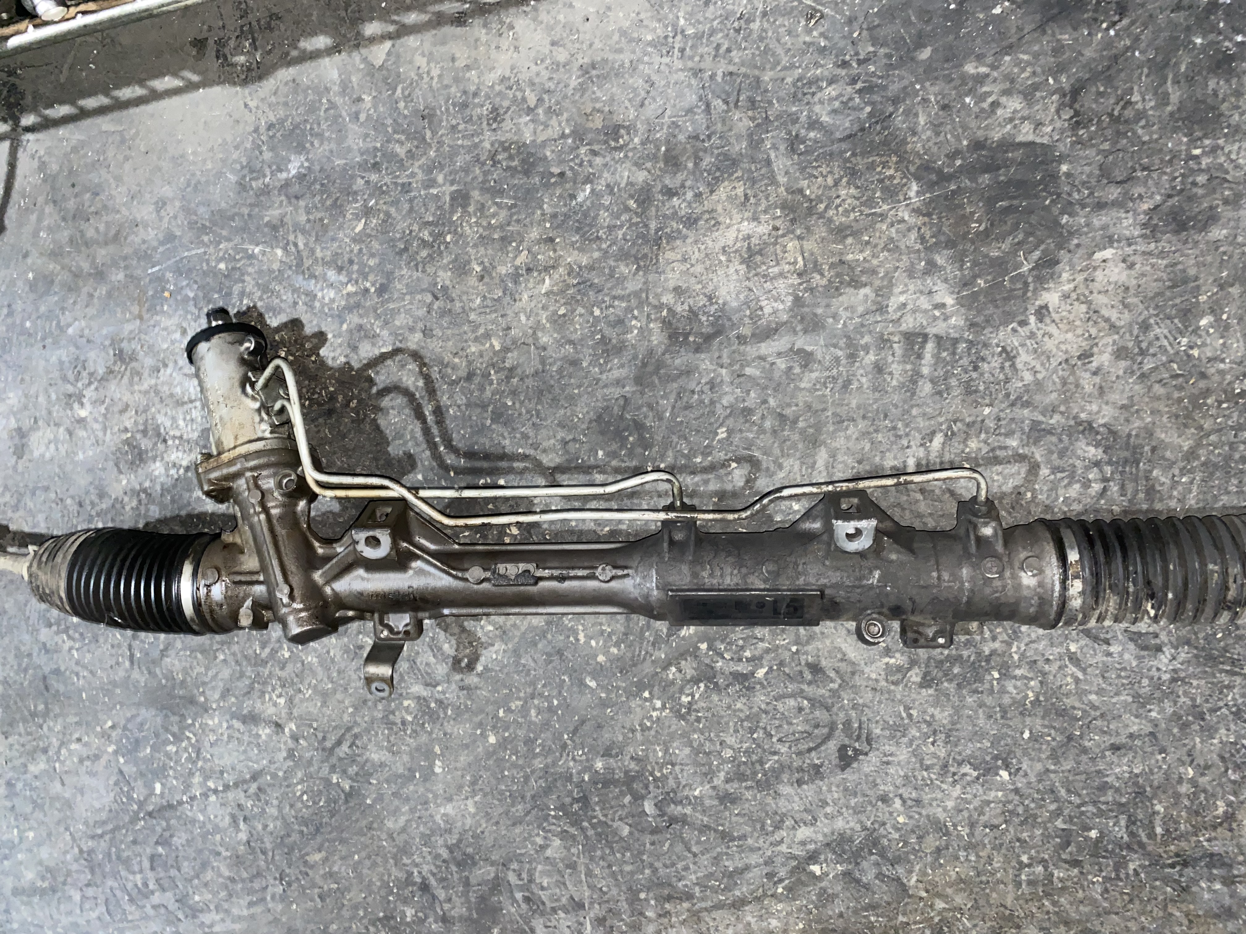 BMW E90 DİREKSİYON KUTUSU 6765605 ORJİNAL ÇIKMA