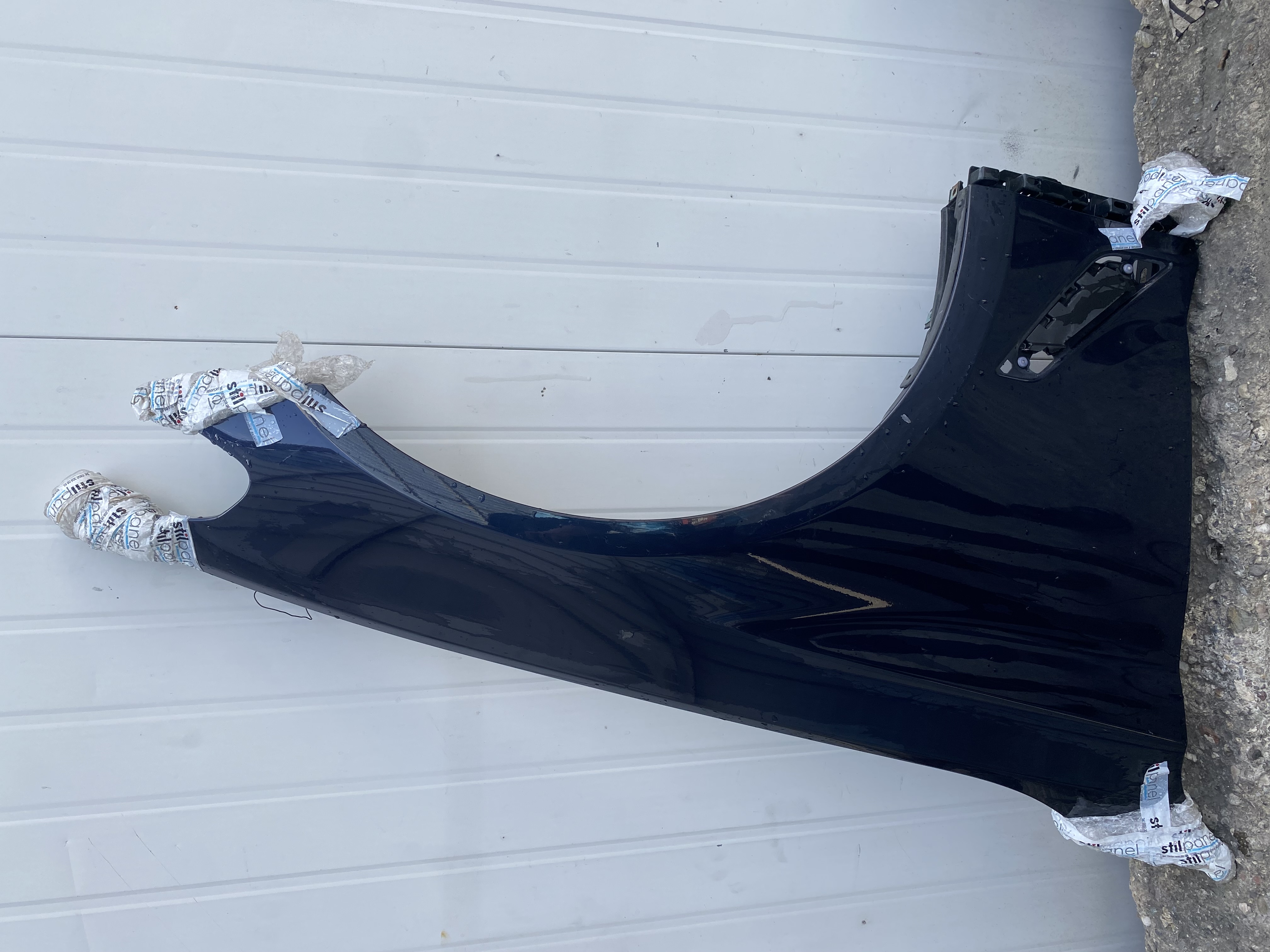 BMW G30 SAĞ ÖN ÇAMURLUK LACİVERT ORJİNAL ÇIKMA