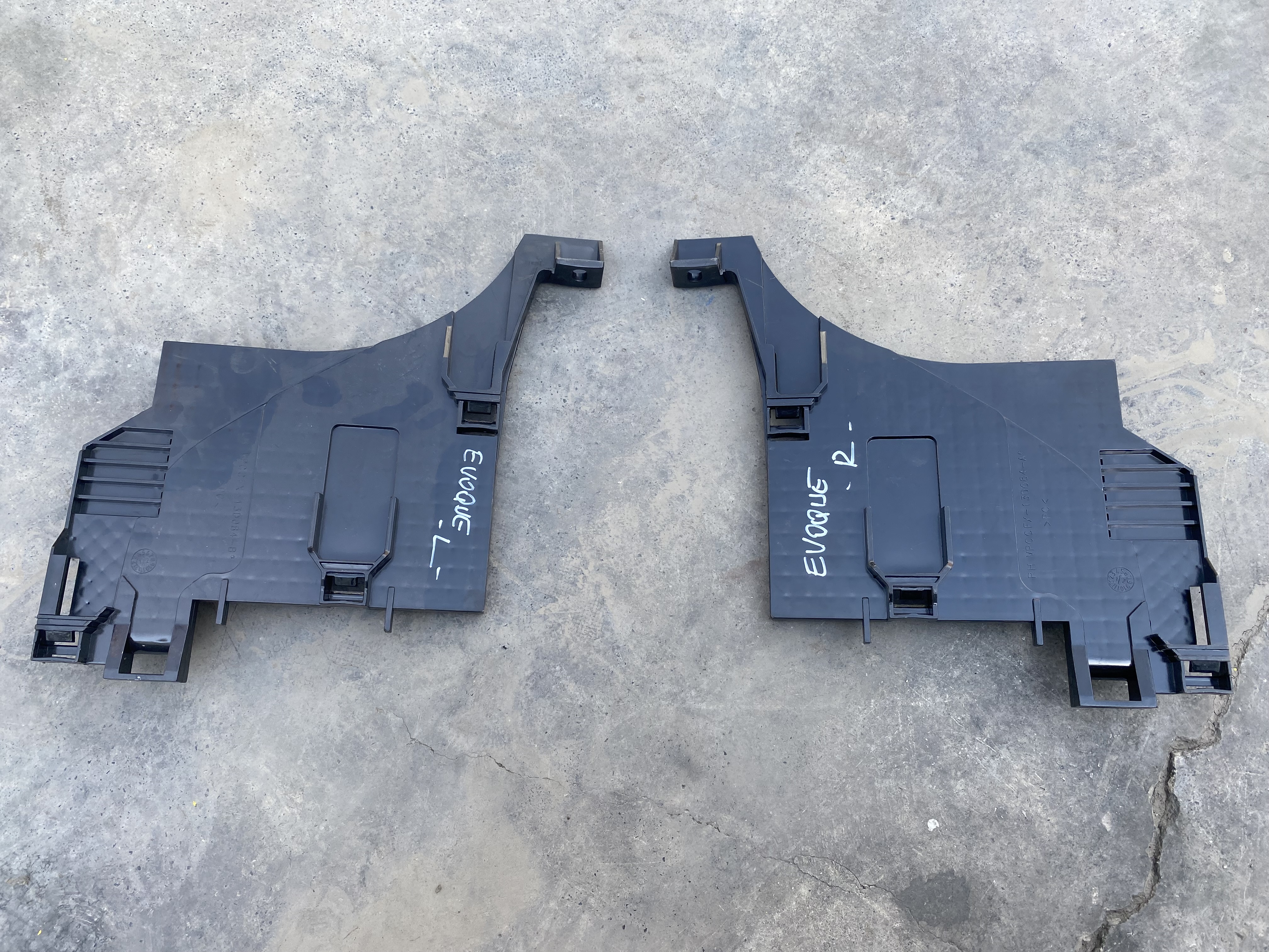 RANGE ROVER EVOQUE L538 FAR ALT AYAKLARI ORJİNAL ÇIKMA