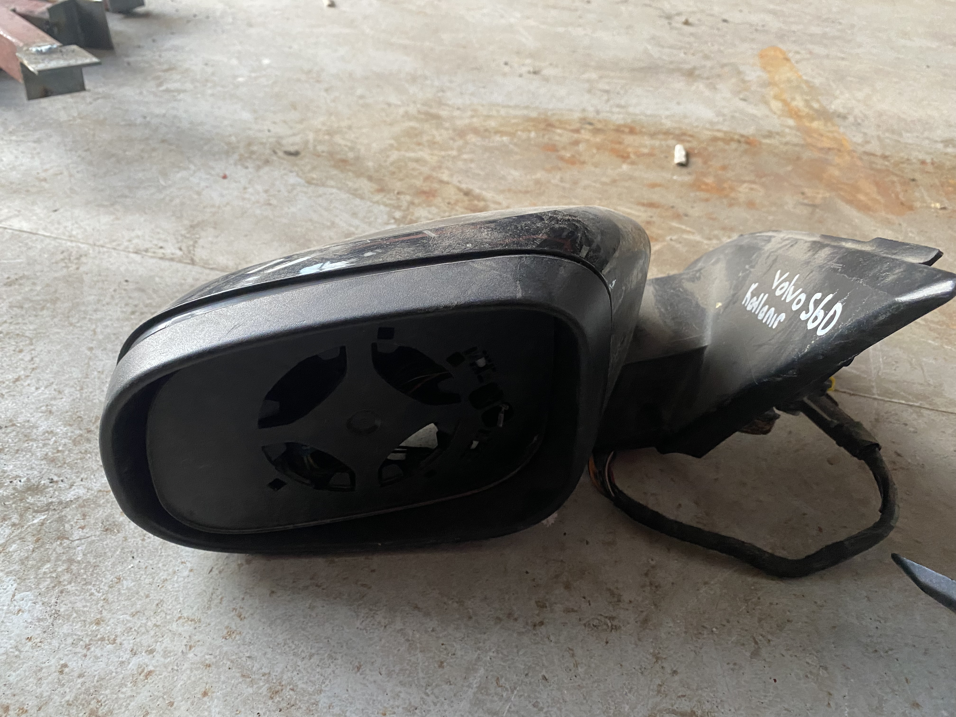 VOLVO S60 2011-2018 SOL AYNA KATLANIR 31402556 ORJİNAL ÇIKMA