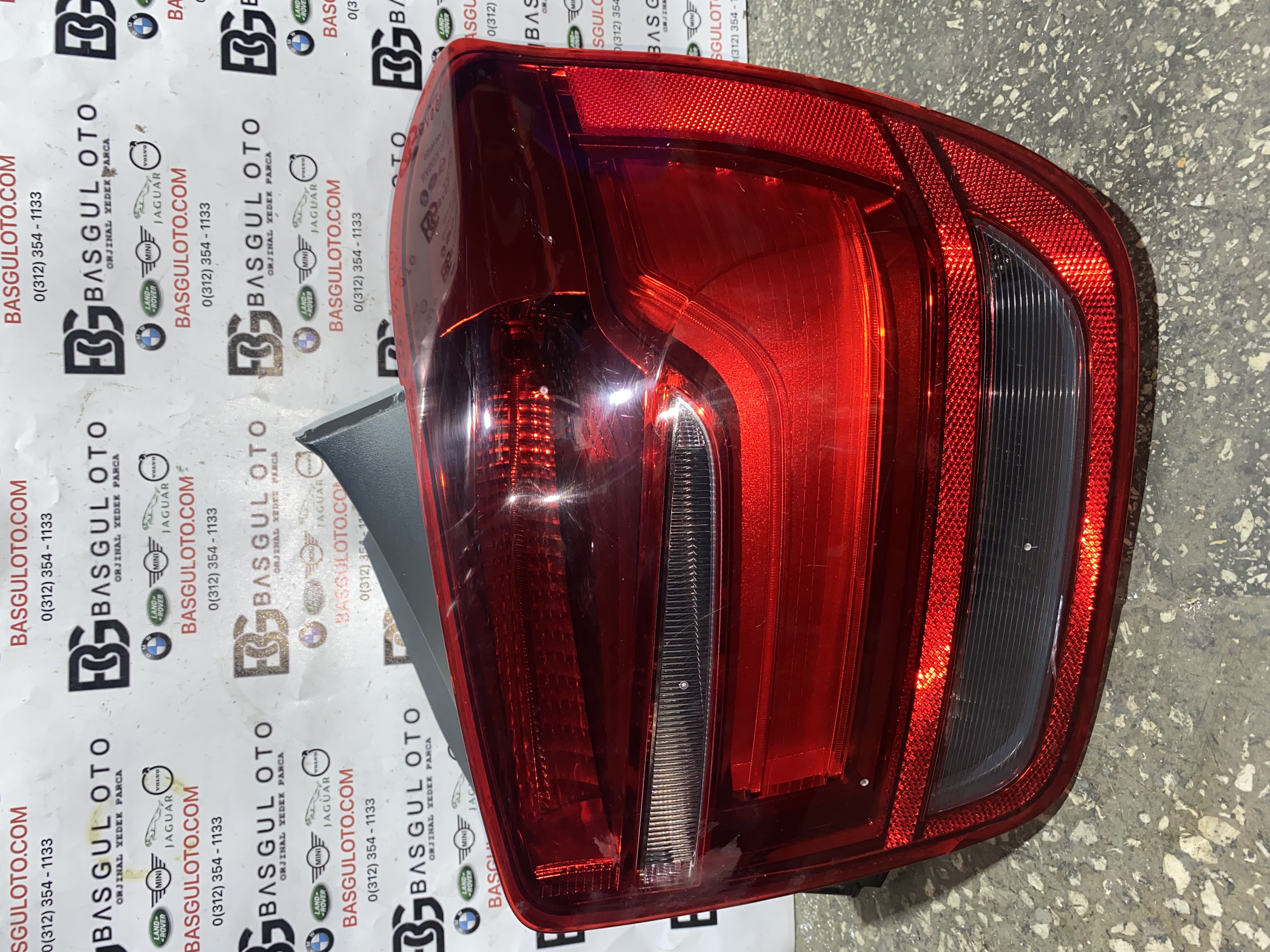 BMW F20 SAĞ STOP LAMBASI ORJINAL ÇIKMA