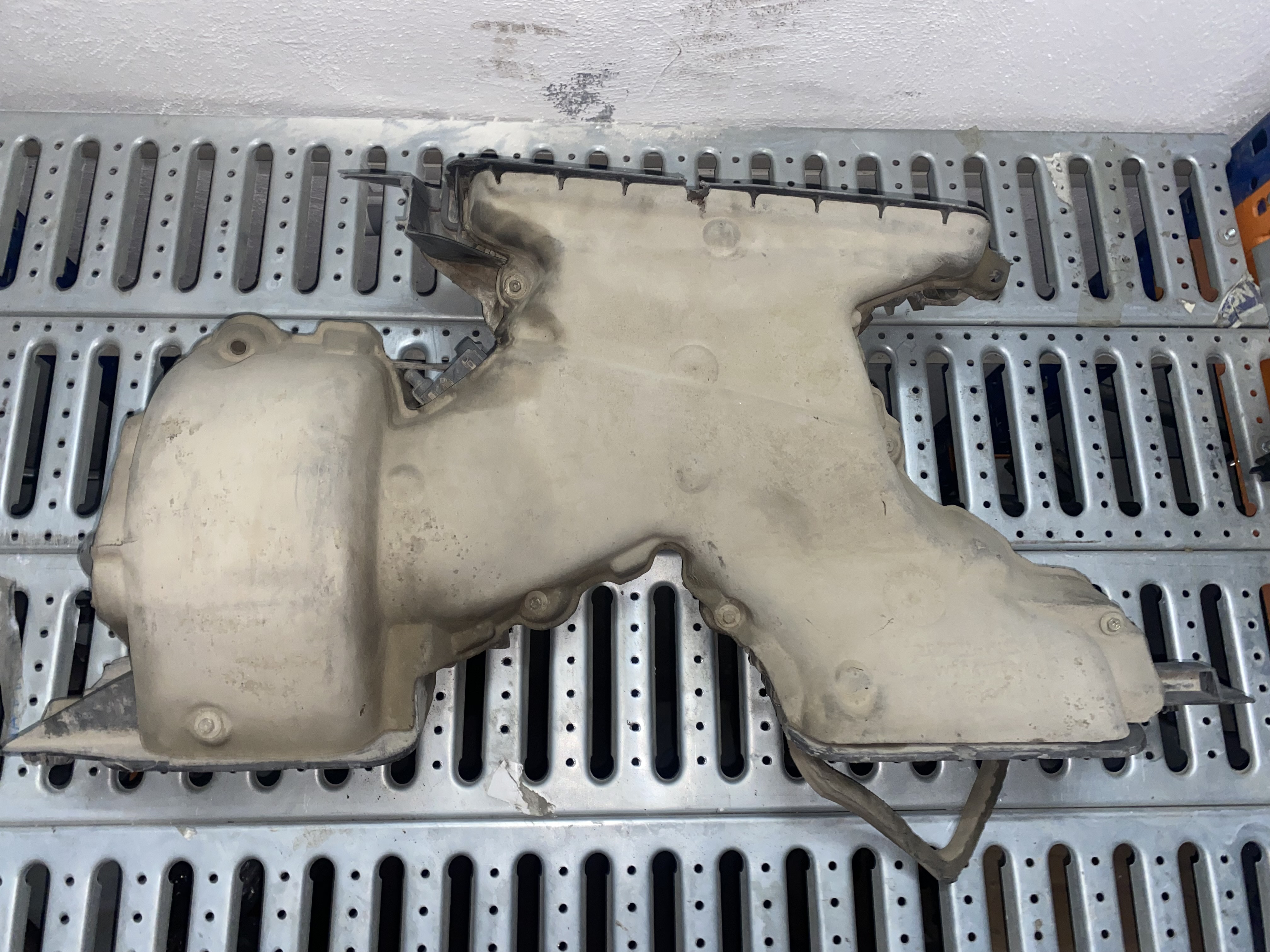 NİSSAN VİVARO KALORİFER KUTUSU W964171 ORJİNAL ÇIKMA
