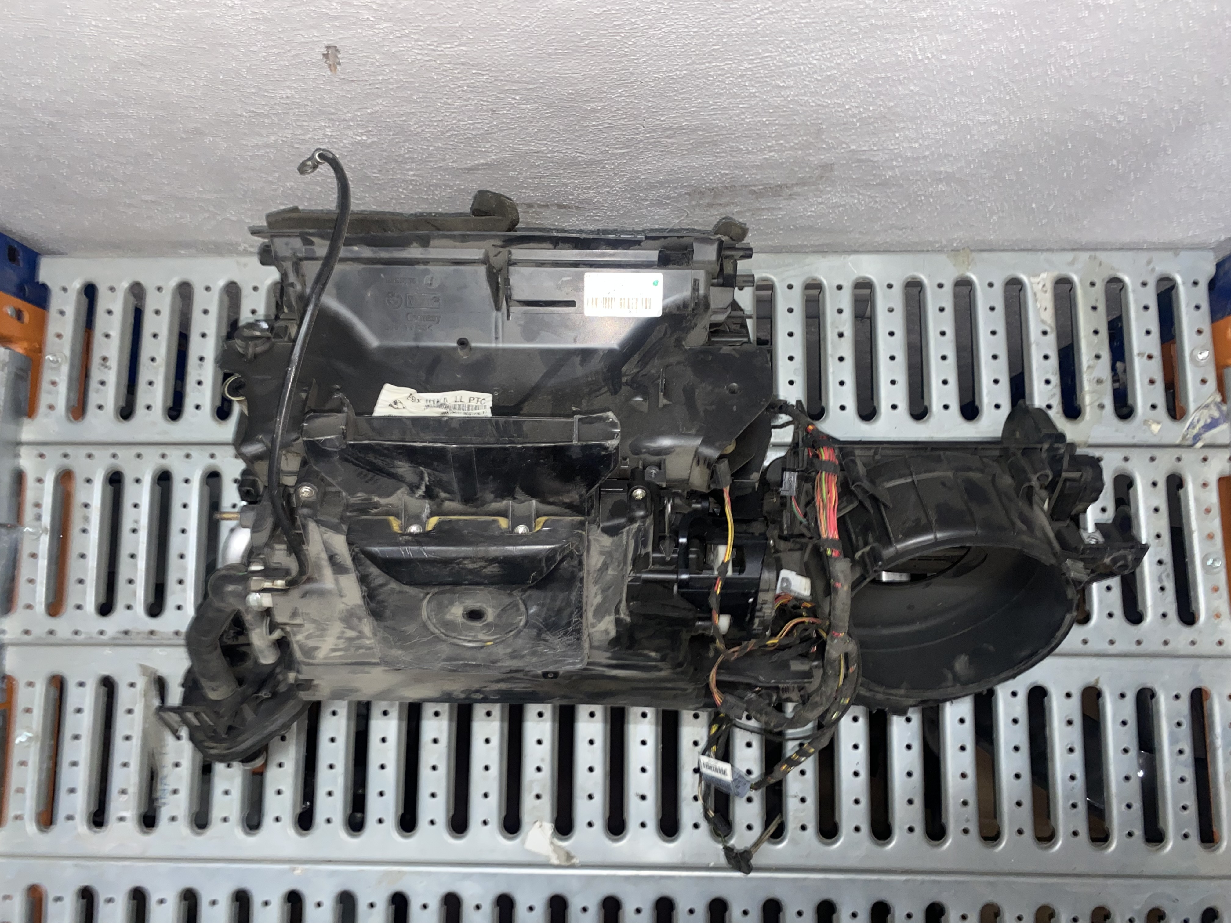 BMW 3 SERİSİ E90 E92 E93 KALORİFER KUTUSU ORJINAL ÇIKMA