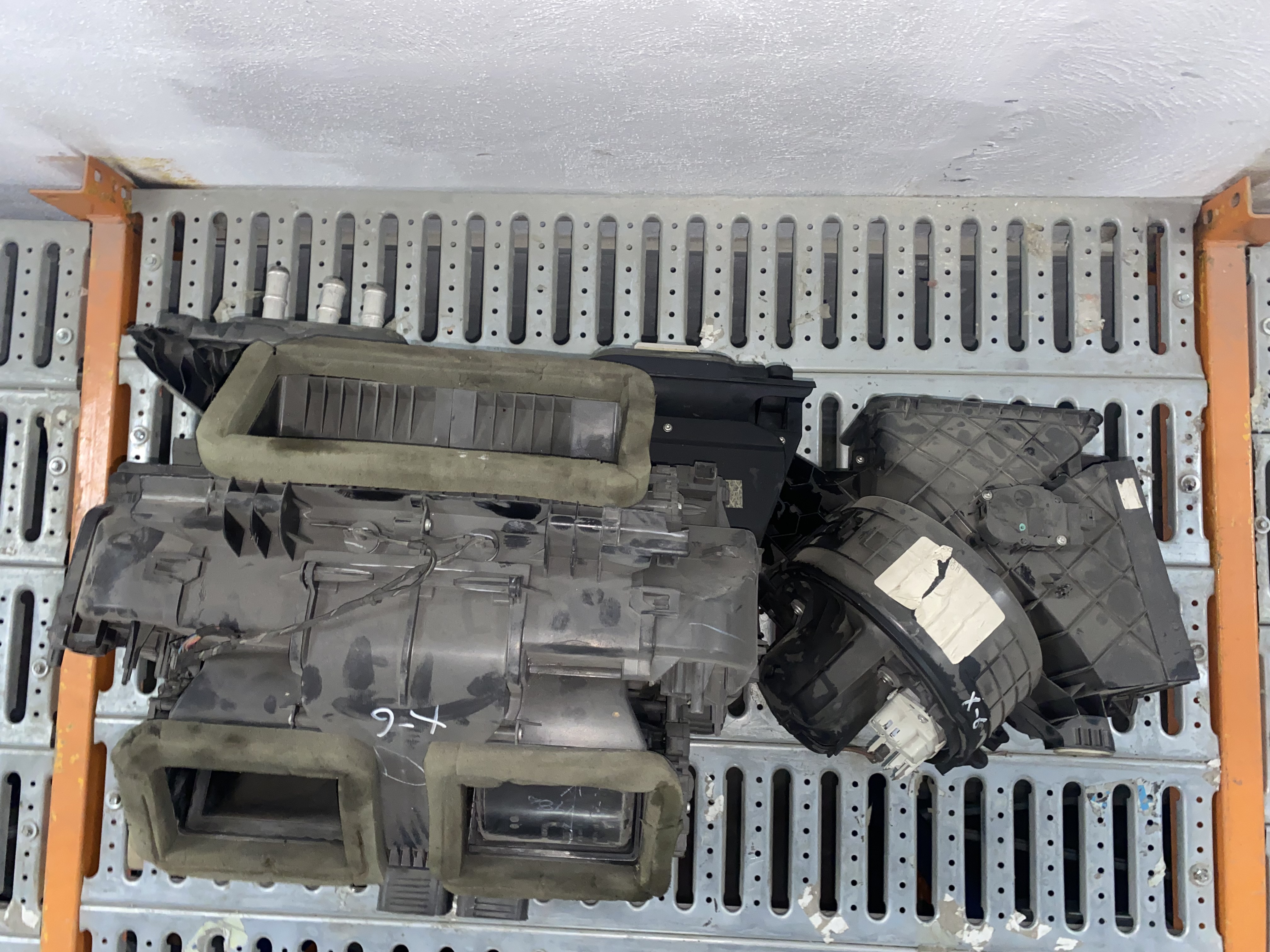 BMW X5 E70 X6 E71 KALORİFER KUTUSU ORJINAL ÇIKMA