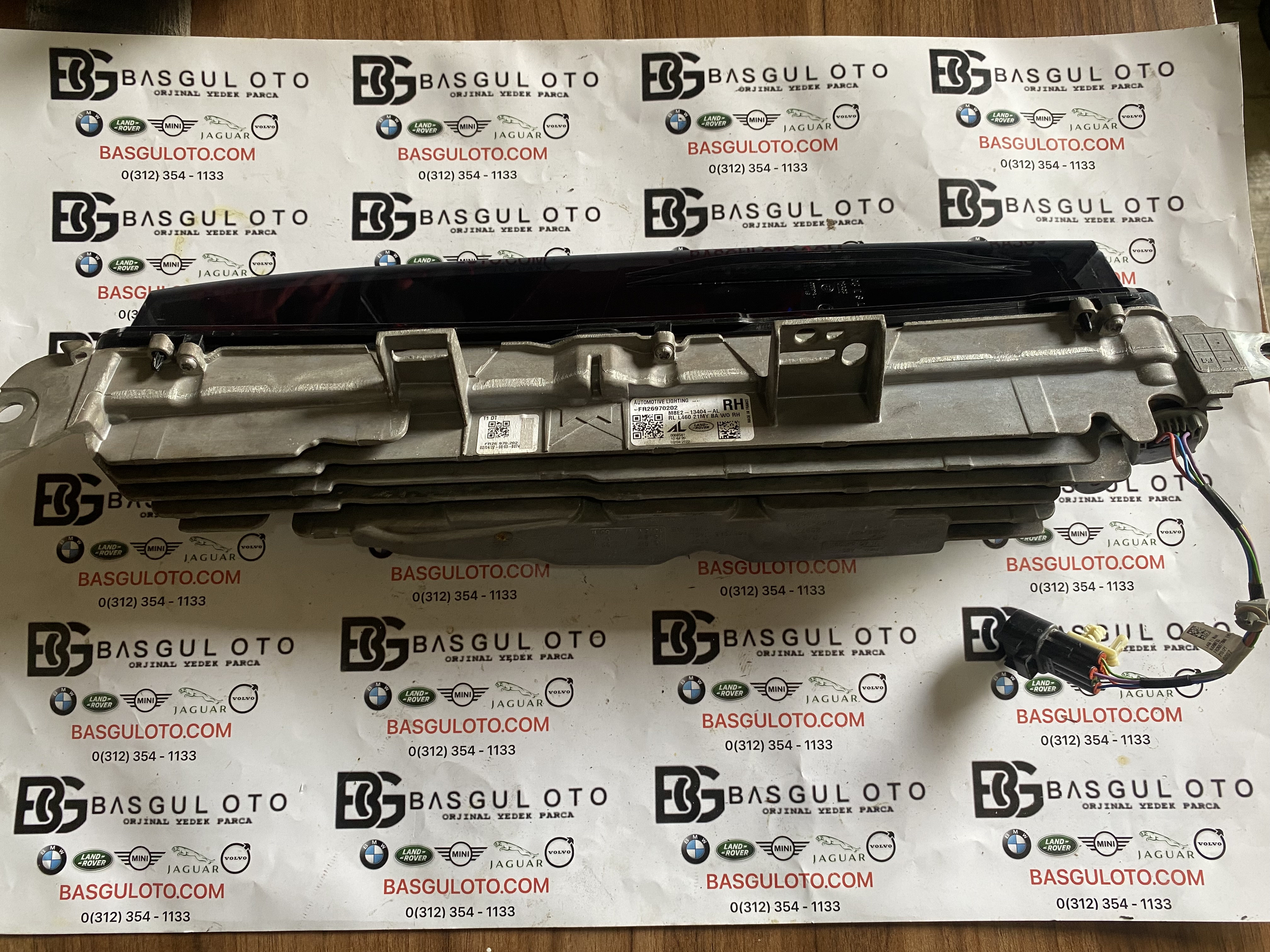 RANGE ROVER VOGUE L460 SAĞ STOP M8E2-13404-AL ORJINAL ÇIKMA
