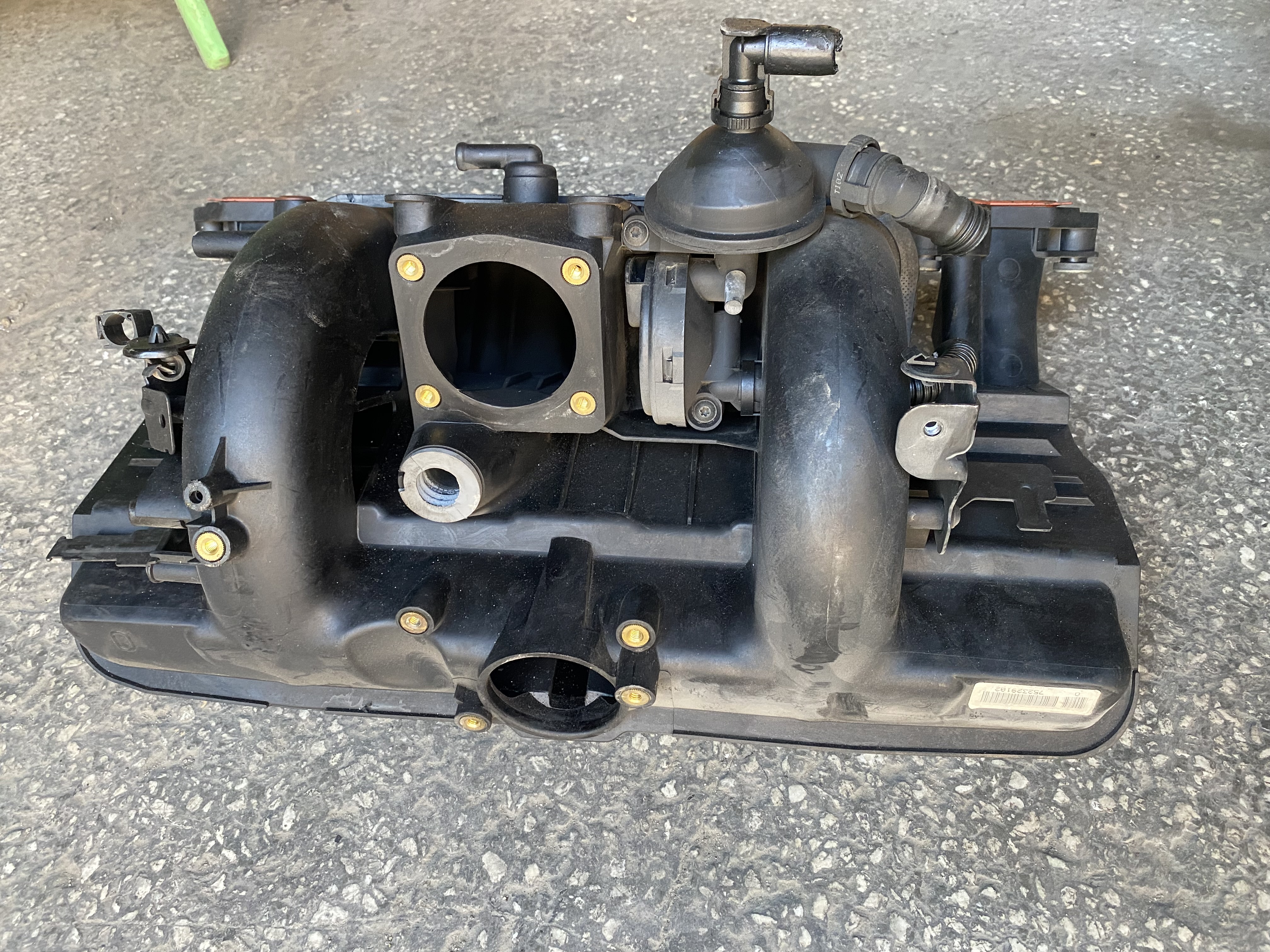 BMW E46 E60 E53 3.0İ M54 EMME MANİFOLDU 7523291 ORJINAL ÇIKMA