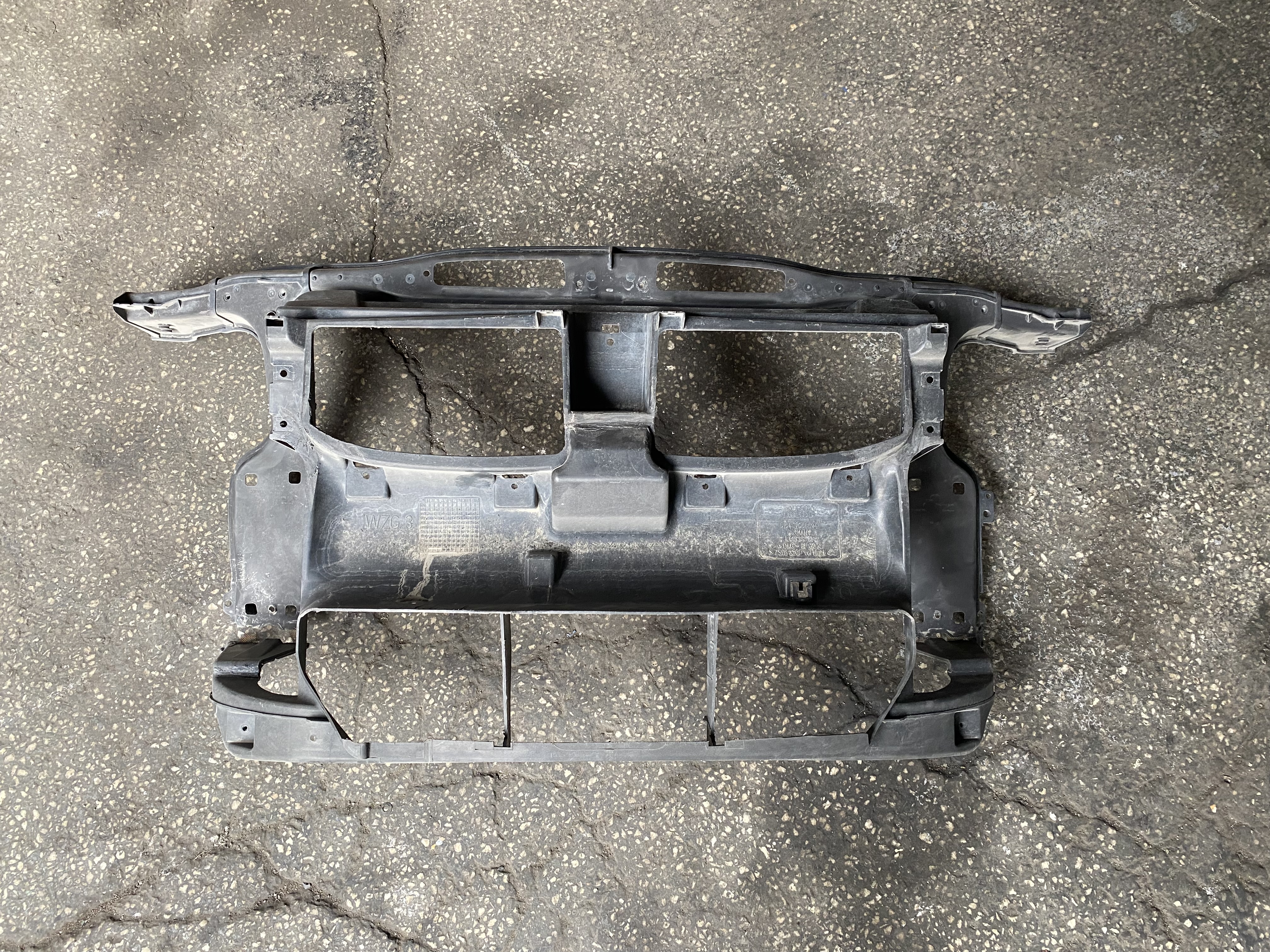 BMW E90 ÖN PANEL 51647058594 ORJİNAL ÇIKMA