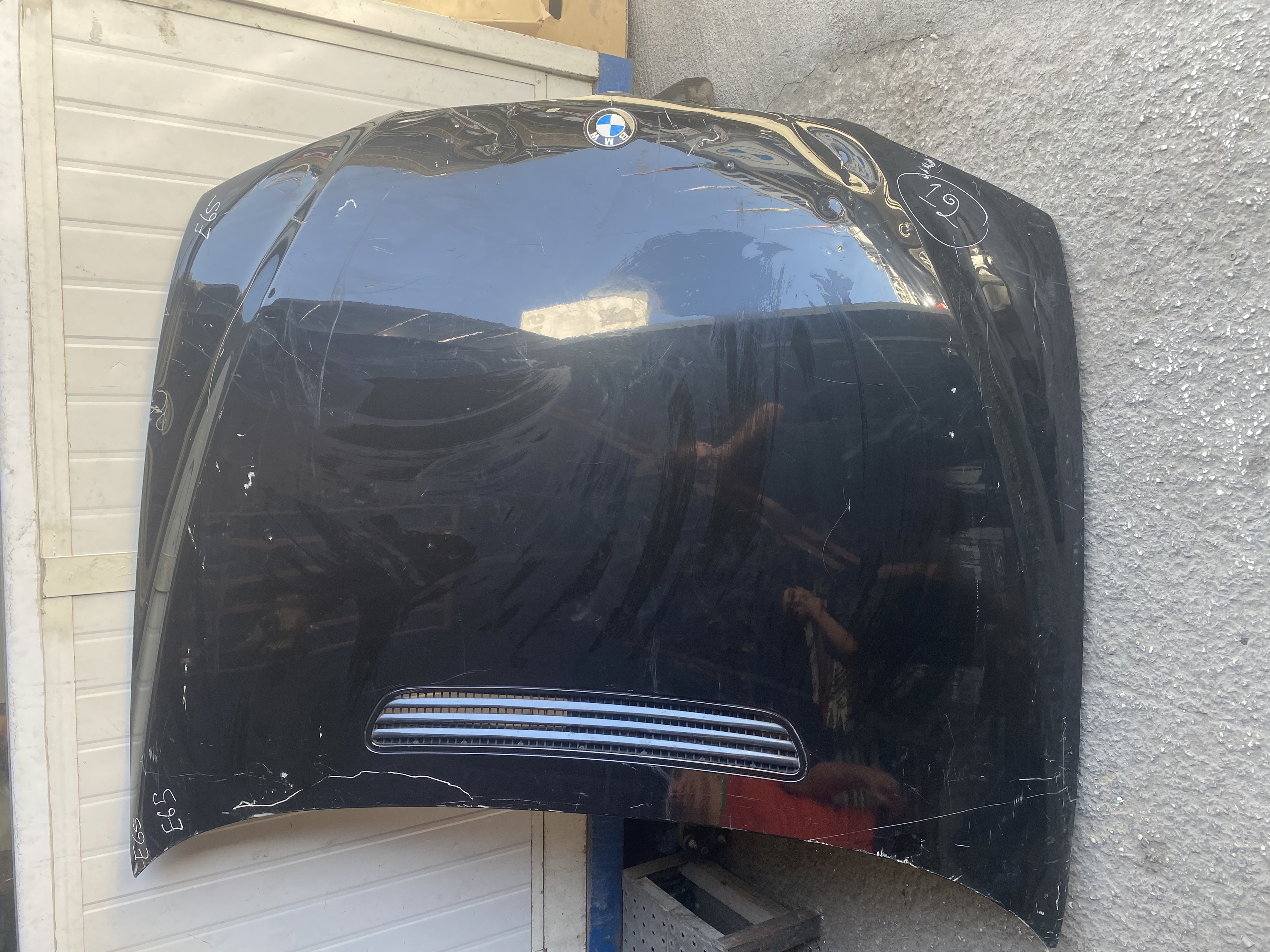 BMW E65 SİYAH MOTOR KAPUTU ORJINAL ÇIKMA