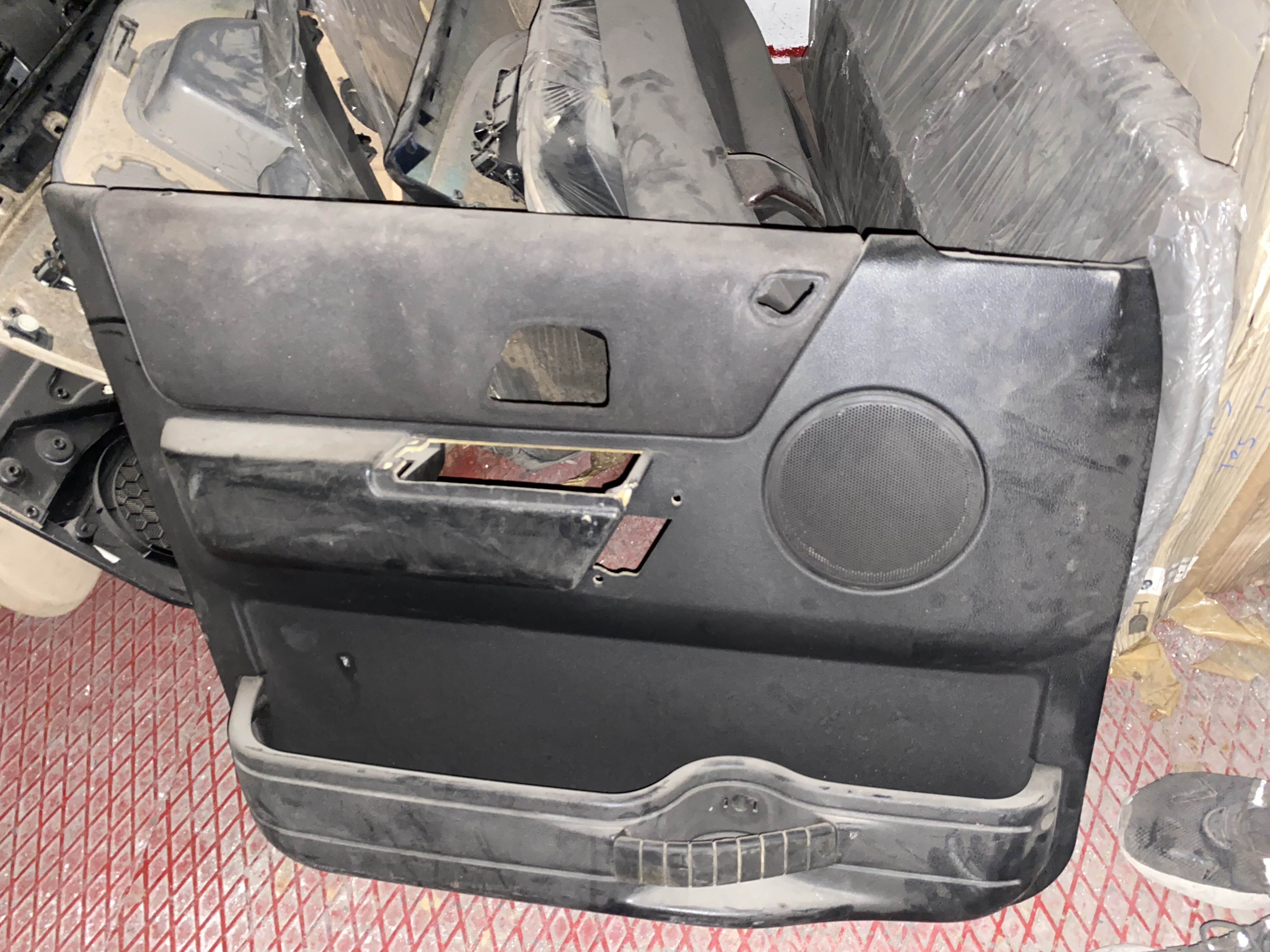 LAND ROVER FREELANDER 1 L314 SOL ÖN KAPI DÖŞEMESİ ORJINAL ÇIKMA