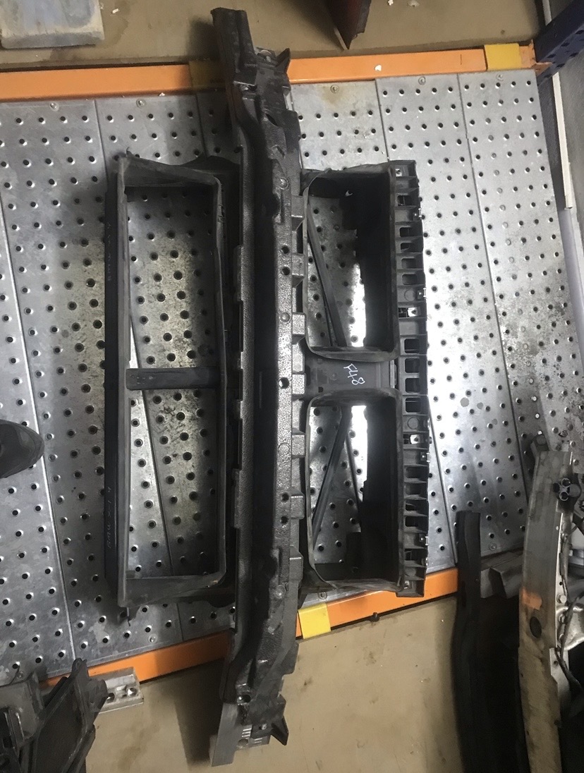 BMW X1 F48 ÖN PANEL ORJİNAL ÇIKMA