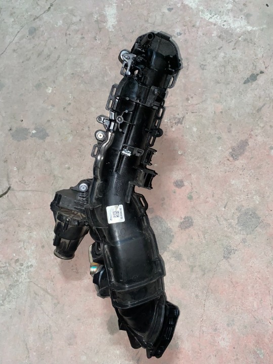 BMW F20 LCİ B37 EMME MANİFOLDU 8513854 ORJINAL ÇIKMA