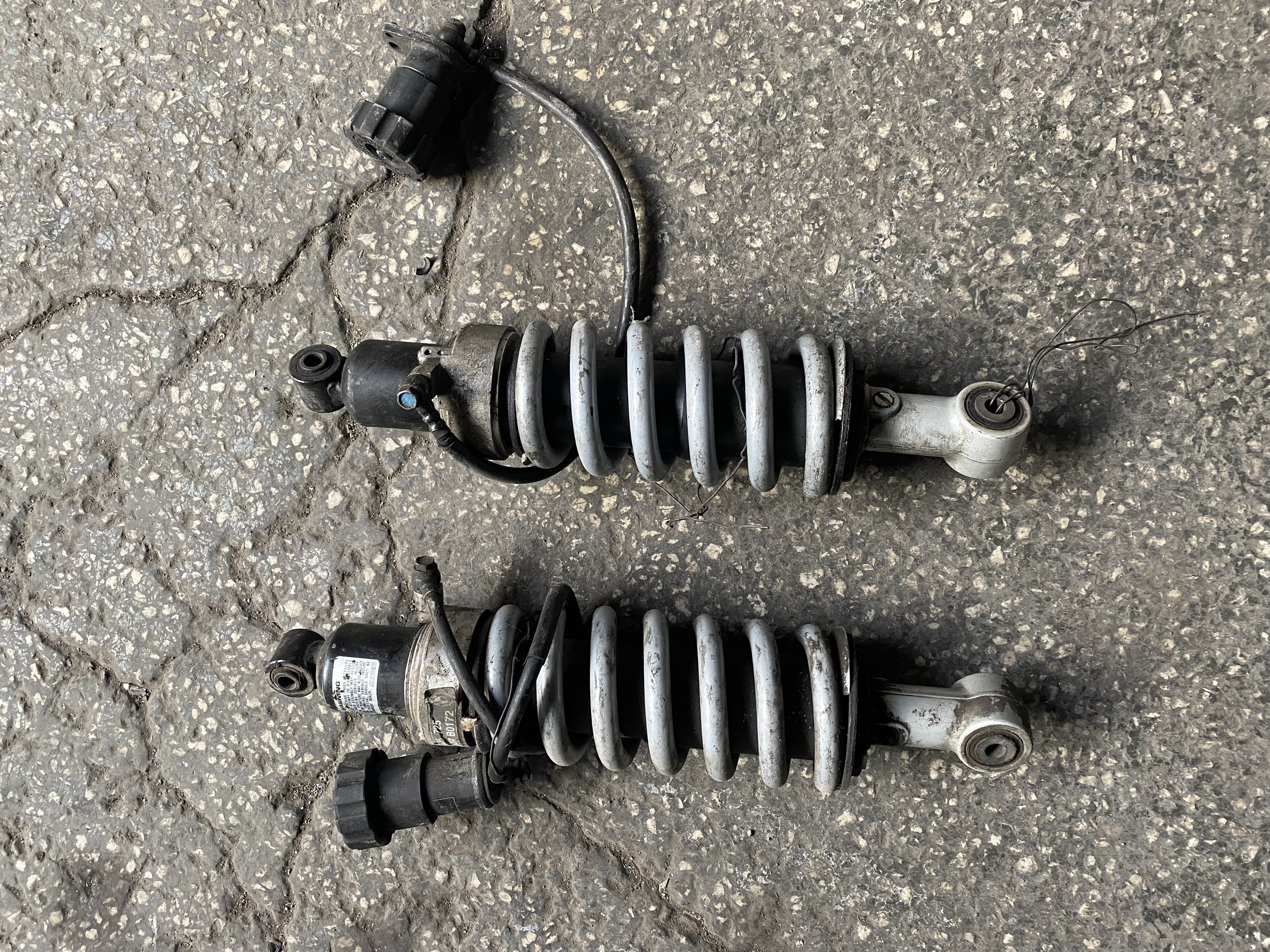 BMW R1150 ARKA AMORTİSÖR 2335725 ORJİNAL ÇIKMA