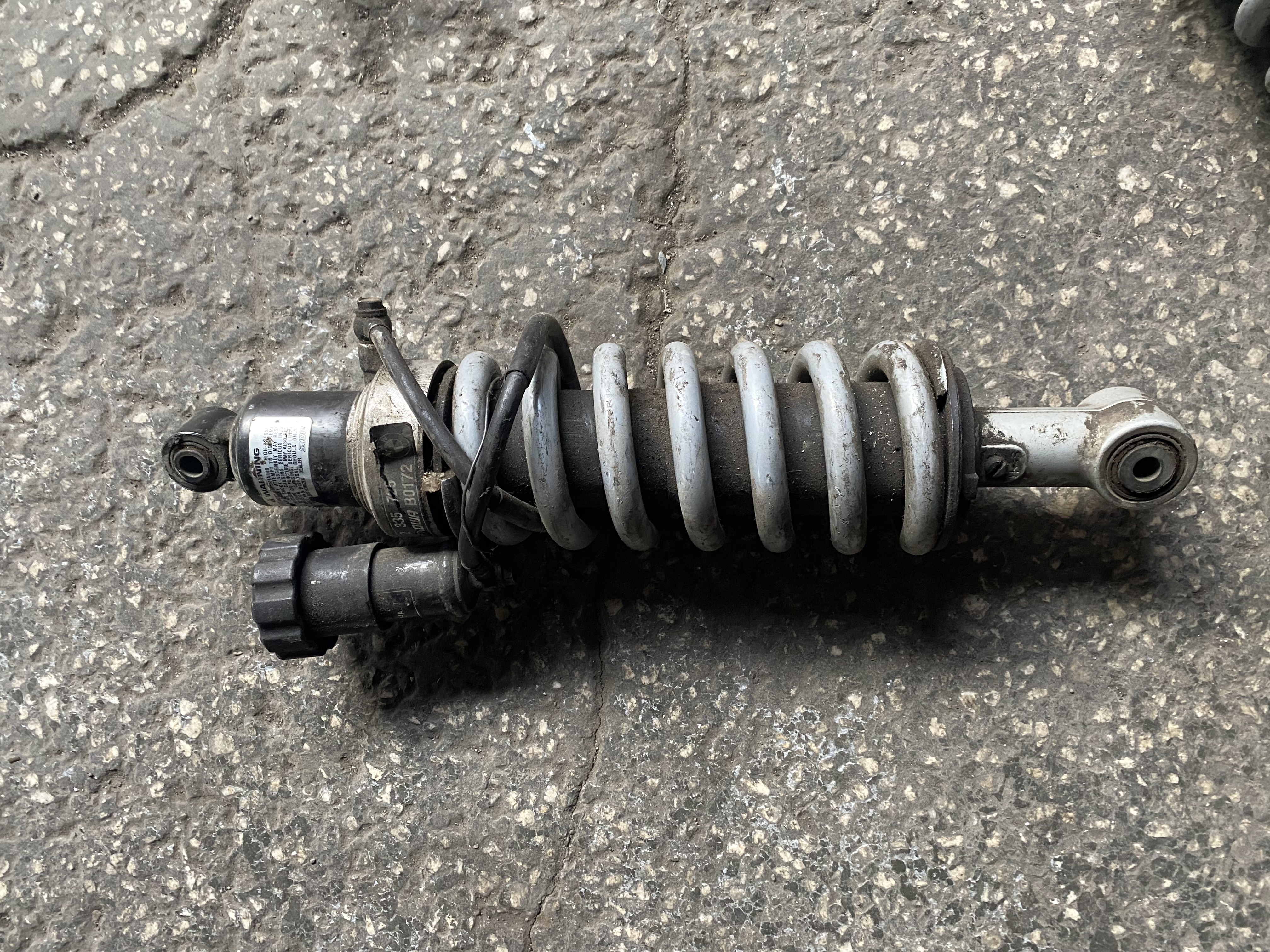 BMW R1150 ARKA AMORTİSÖR 2335725 ORJİNAL ÇIKMA
