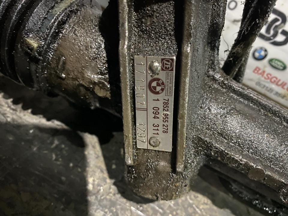 BMW E39 1094311 DİREKSİYON KUTUSU ÇIKMA ORJ