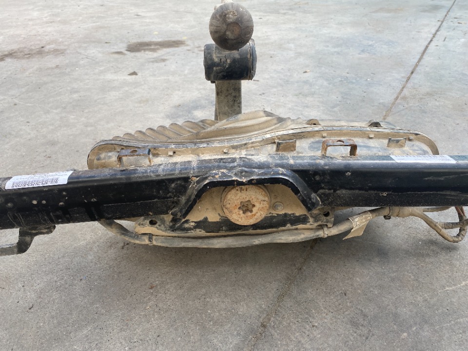 BMW G30 ARKA ÇEKİ DEMİR ELETRİKLİ ÇIKMA ORJİNA  6867070