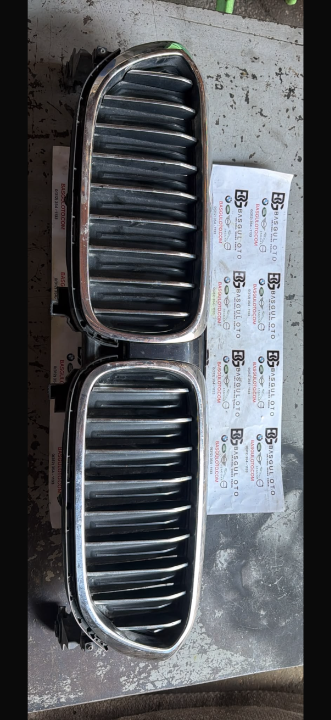 BMW G30 520 DİZEL ÖN PANJUR 7497279 İKİNCİ EL ORJİNAL