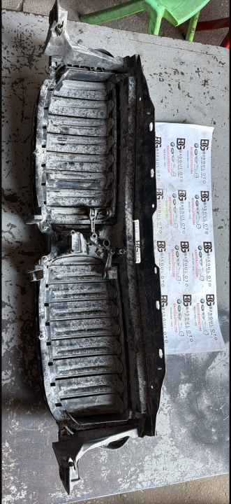 BMW G30 520 DİZEL ÖN PANJUR 7497279 İKİNCİ EL ORJİNAL