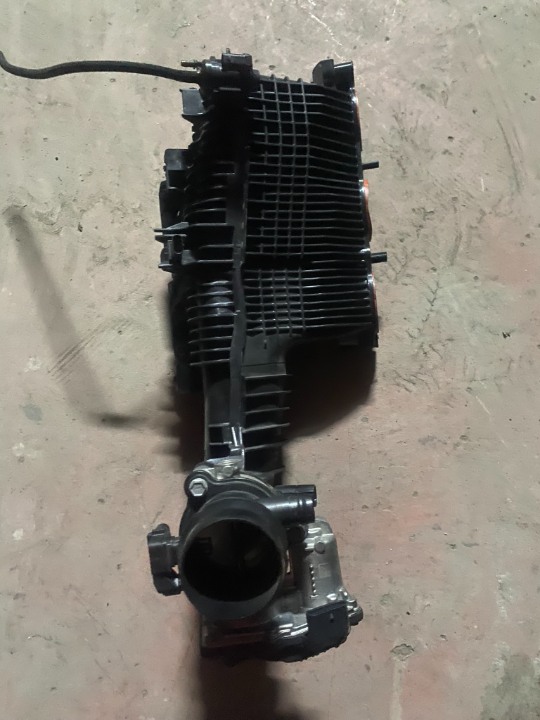 BMW  B38 EMME MANİFOLDU ORJINAL ÇIKMA
