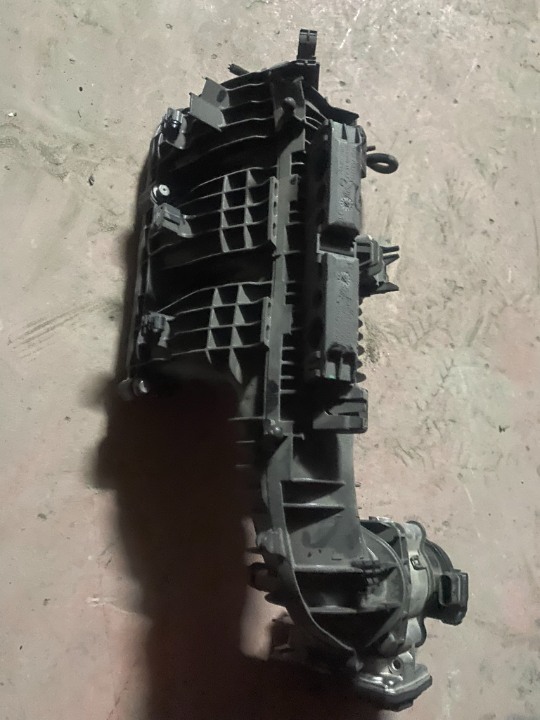 BMW  B38 EMME MANİFOLDU ORJINAL ÇIKMA