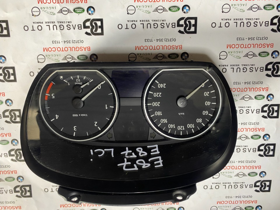 BMW E87 LCİ 1.6İ KM SAATİ  KM SAATİ KADRAN  GÖSTERGE PANELİ  6974649
