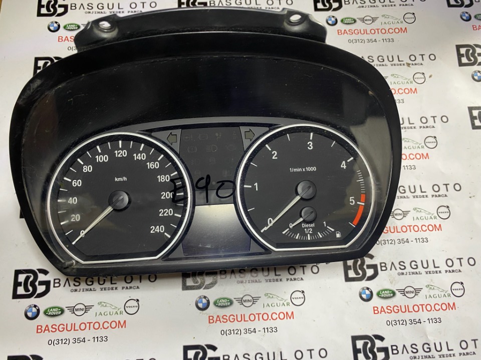 BMW E87 DİZEL KM SAATİ  KADRAN GÖSTERGE PANELİ  9242332