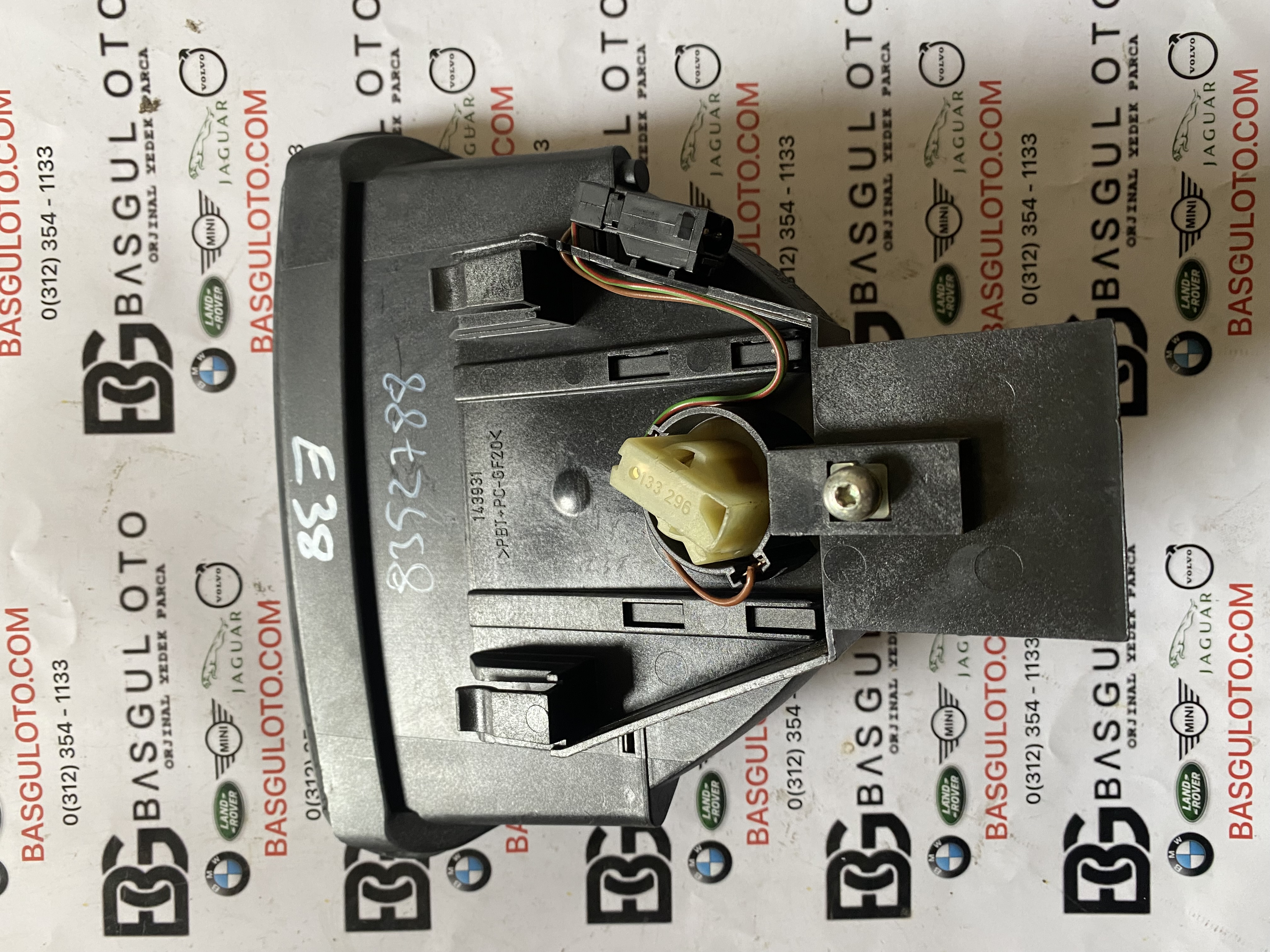 BMW E38 3.STOP LAMBASI 8352788 ORJINAL ÇIKMA 