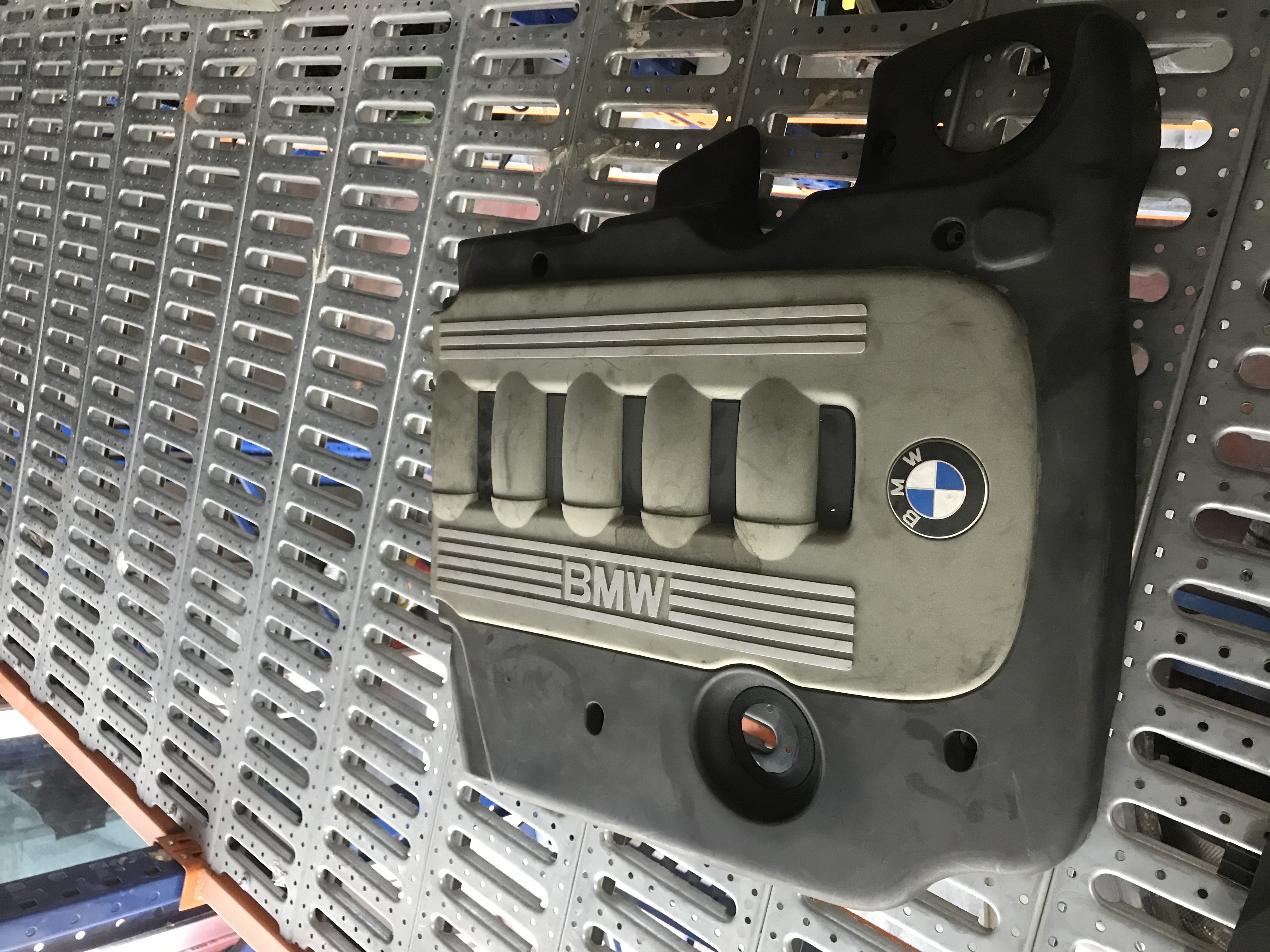 BMW E60 M57N MOTOR AKUSTİK KAPAĞI 11147791972 ORJİNAL ÇIKMA 