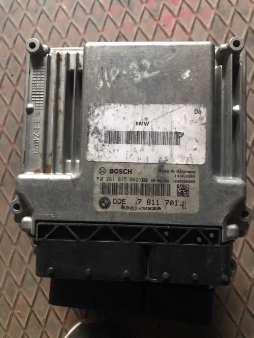 BMW E87 E90 N47 7811701 MOTOR BEYNİ - BEYİN