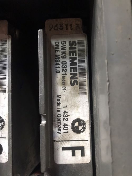 BMW E39 1432401 MOTOR BEYNİ BMW E39 1432401 MOTOR BEYNİ