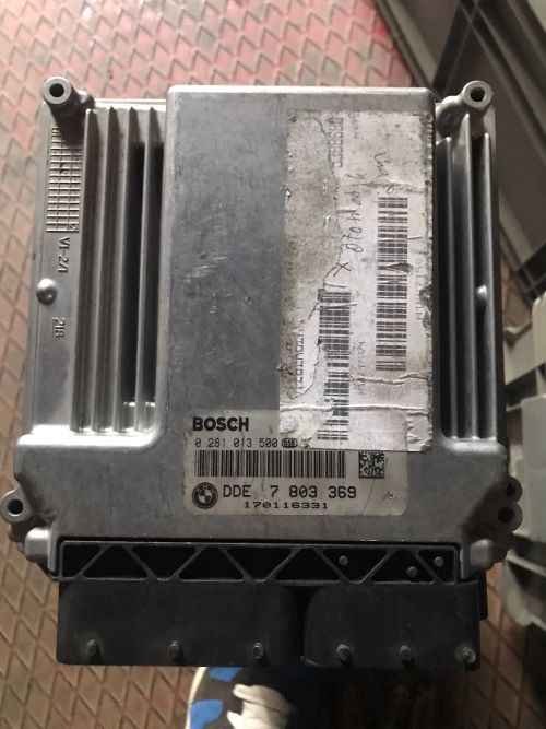 BMW E90 E60 E83 3.0D M57N2 7803369 MOTOR BEYNİ