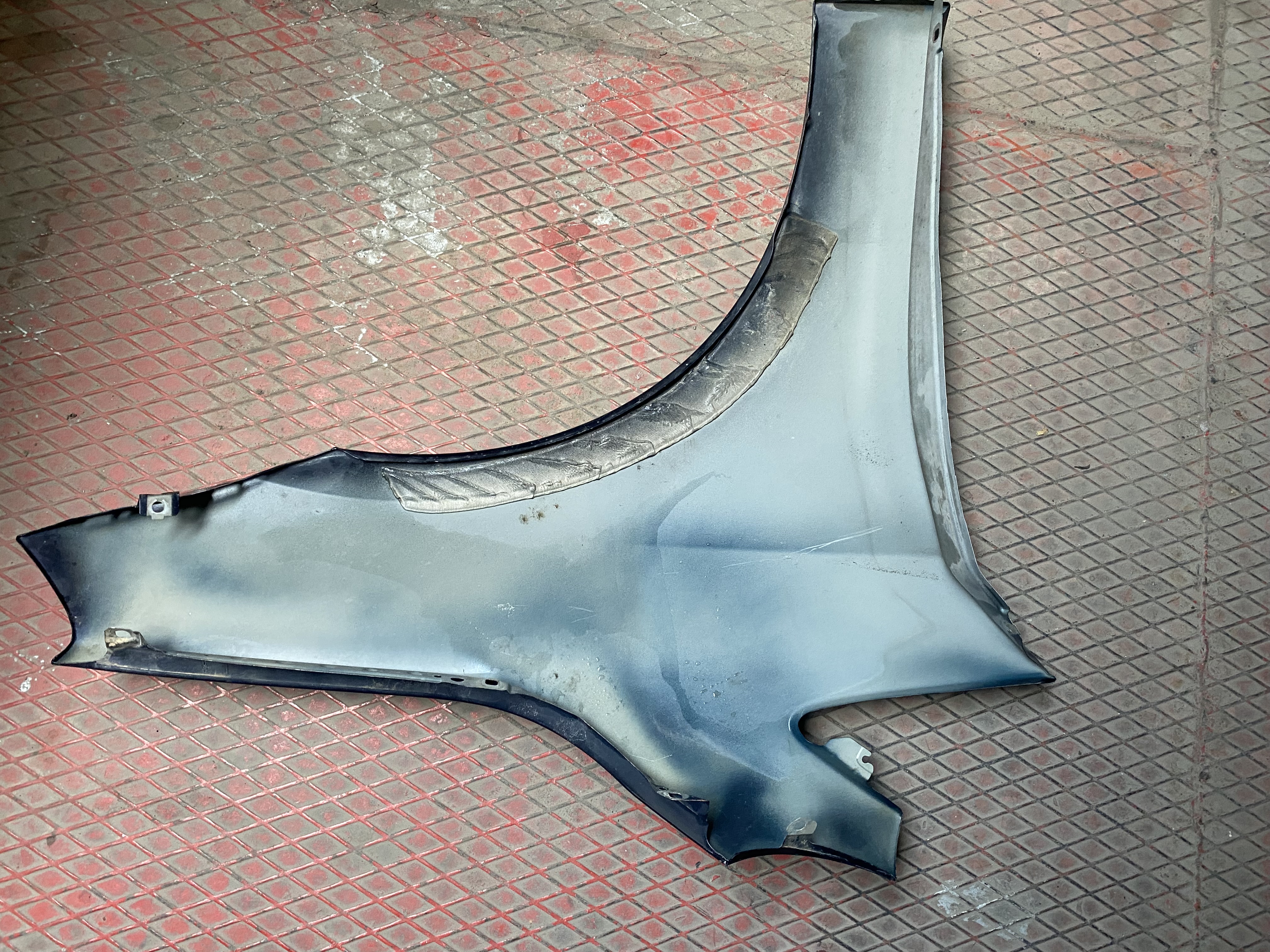 BMW 2 SERİSİ F46 SOL ÖN ÇAMURLUK LACİVERT 41007382183 ORJİNAL ÇIKMA