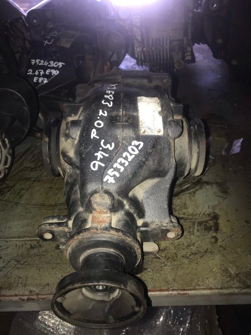 BMW E83 ARKA DEFRANSİYEL 3.46 7533203 ORJİNAL ÇIKMA