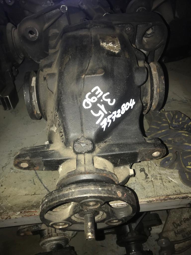 BMW E90 ARKA DEFRANSİYEL 3.15 7572804 ORJİNAL ÇIKMA 