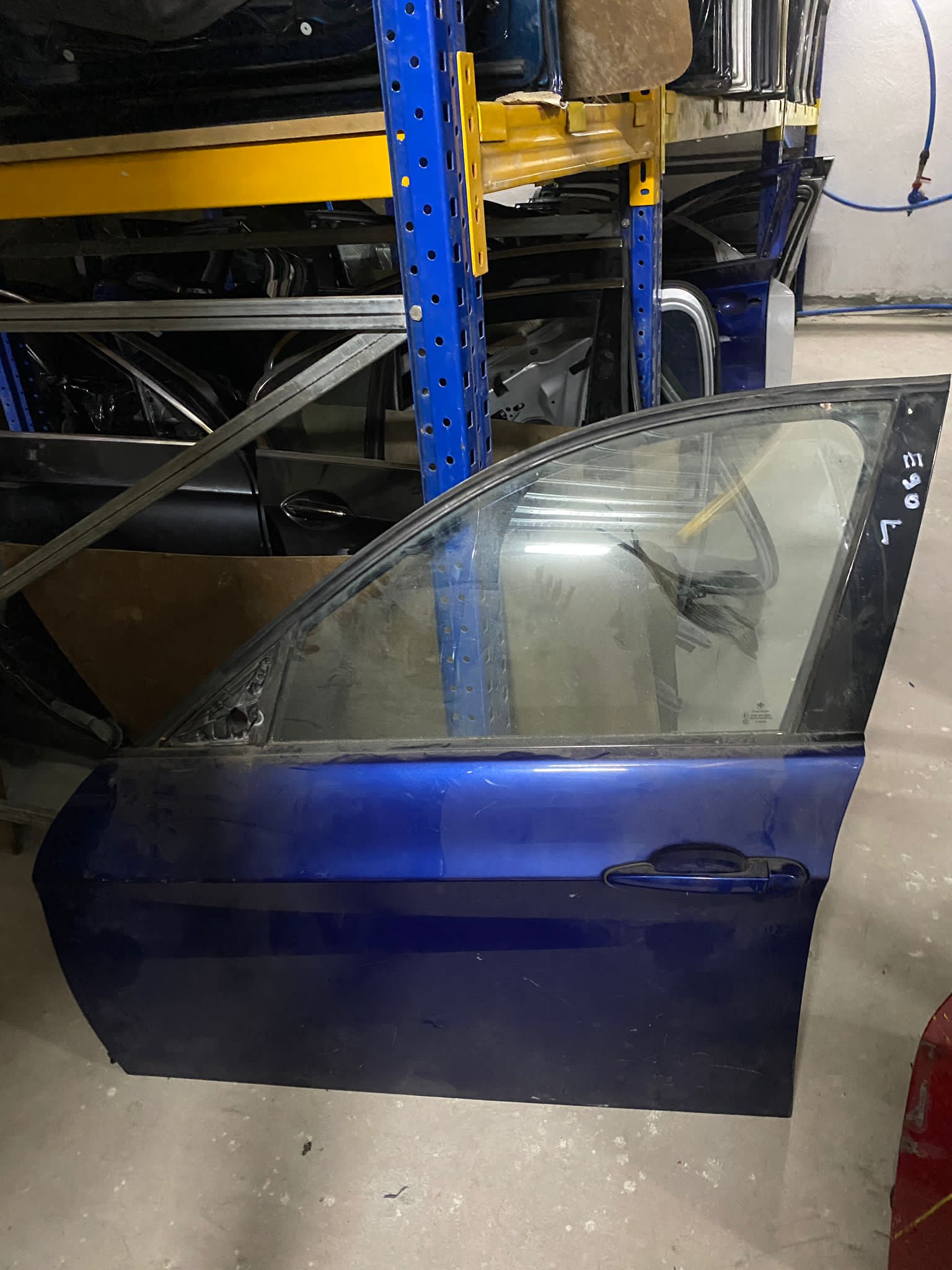 BMW E90 SOL ÖN KAPI LEMANS BLUE ORJİNAL ÇIKMA