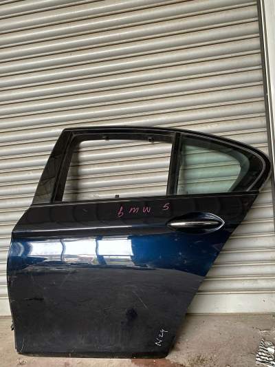 BMW F10 SOL ARKA KAPI MET. LACİVERT HATASIZ ORJİNAL ÇIKMA