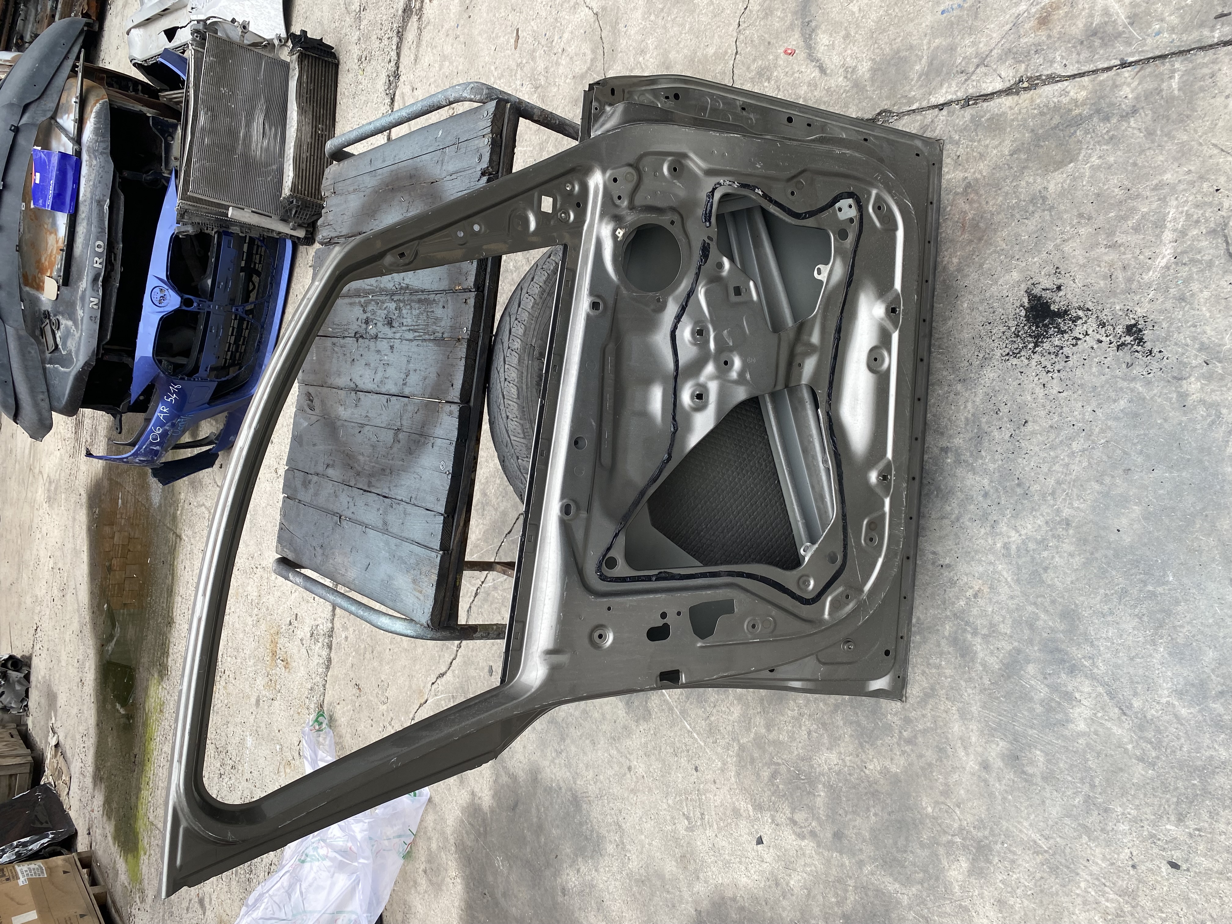 BMW 2 SERİSİ F46 SOL ÖN KAPI ORJİNAL ÇIKMA