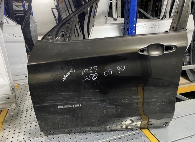 BMW X1 F48 SOL ÖN KAPI ORJINAL ÇIKMA