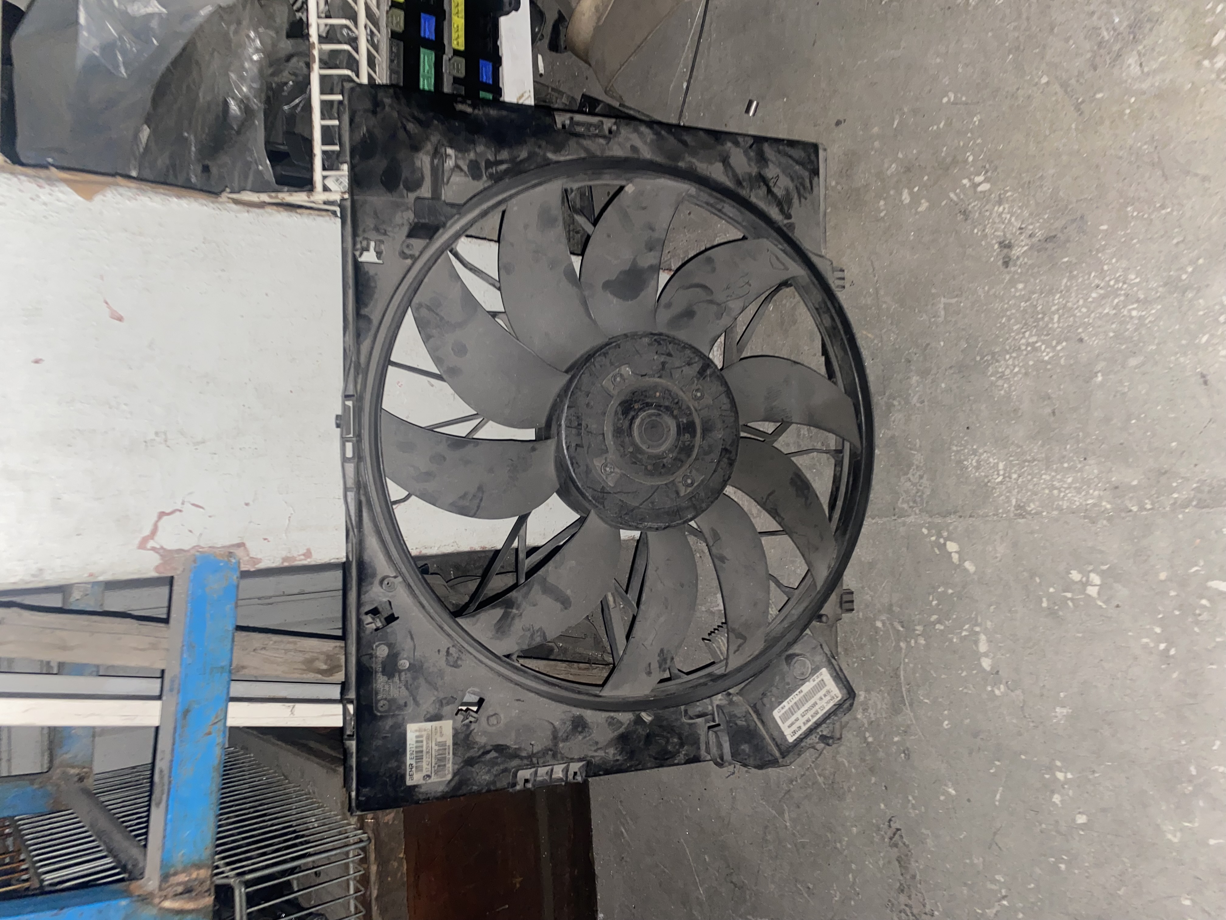 BMW E60 M5 KLİMA FANI 17422282936 ORJİNAL ÇIKMA