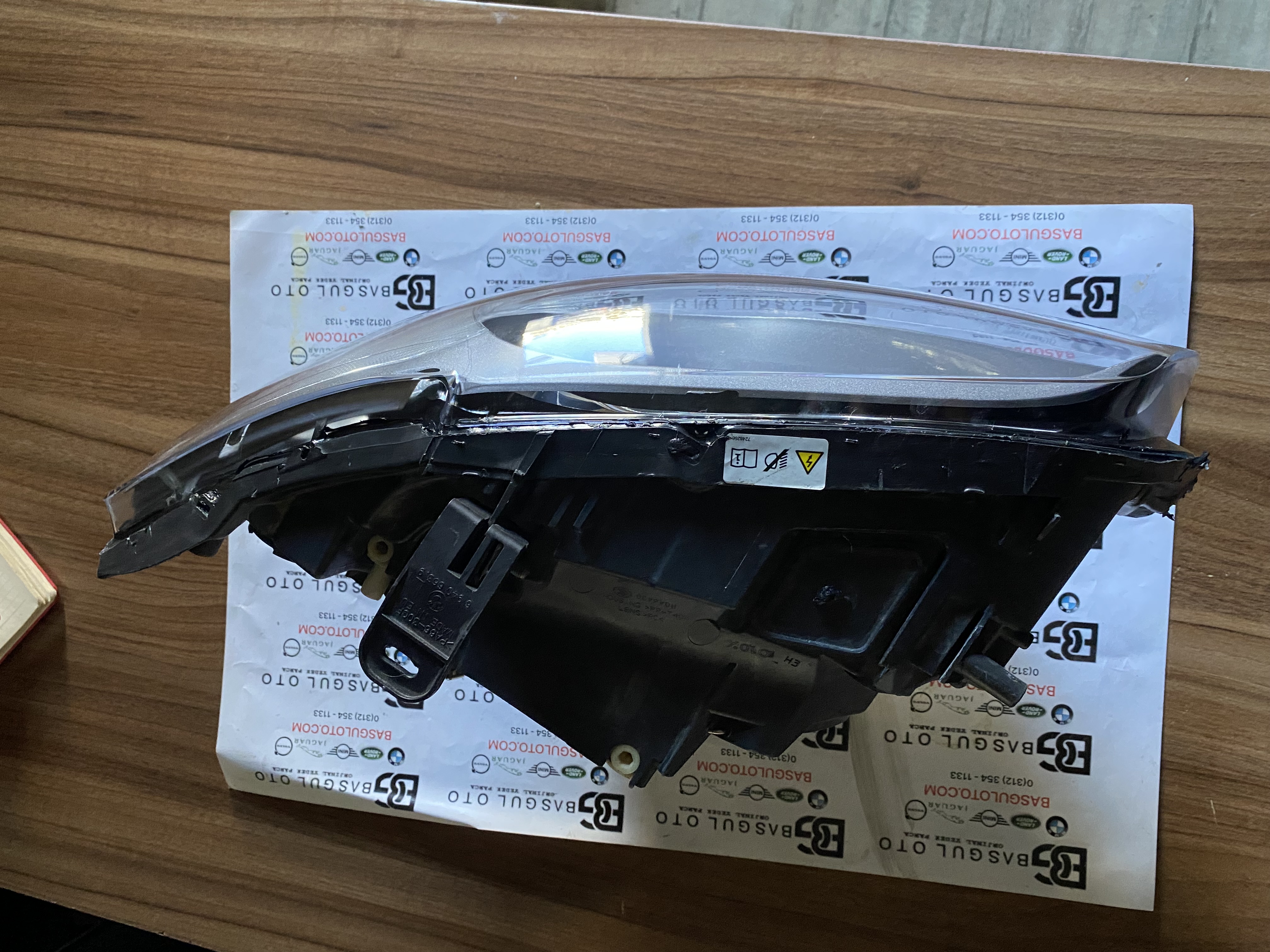 BMW E87 LCİ SOL FAR XENON 63117181289 ORJİNAL ÇIKMA