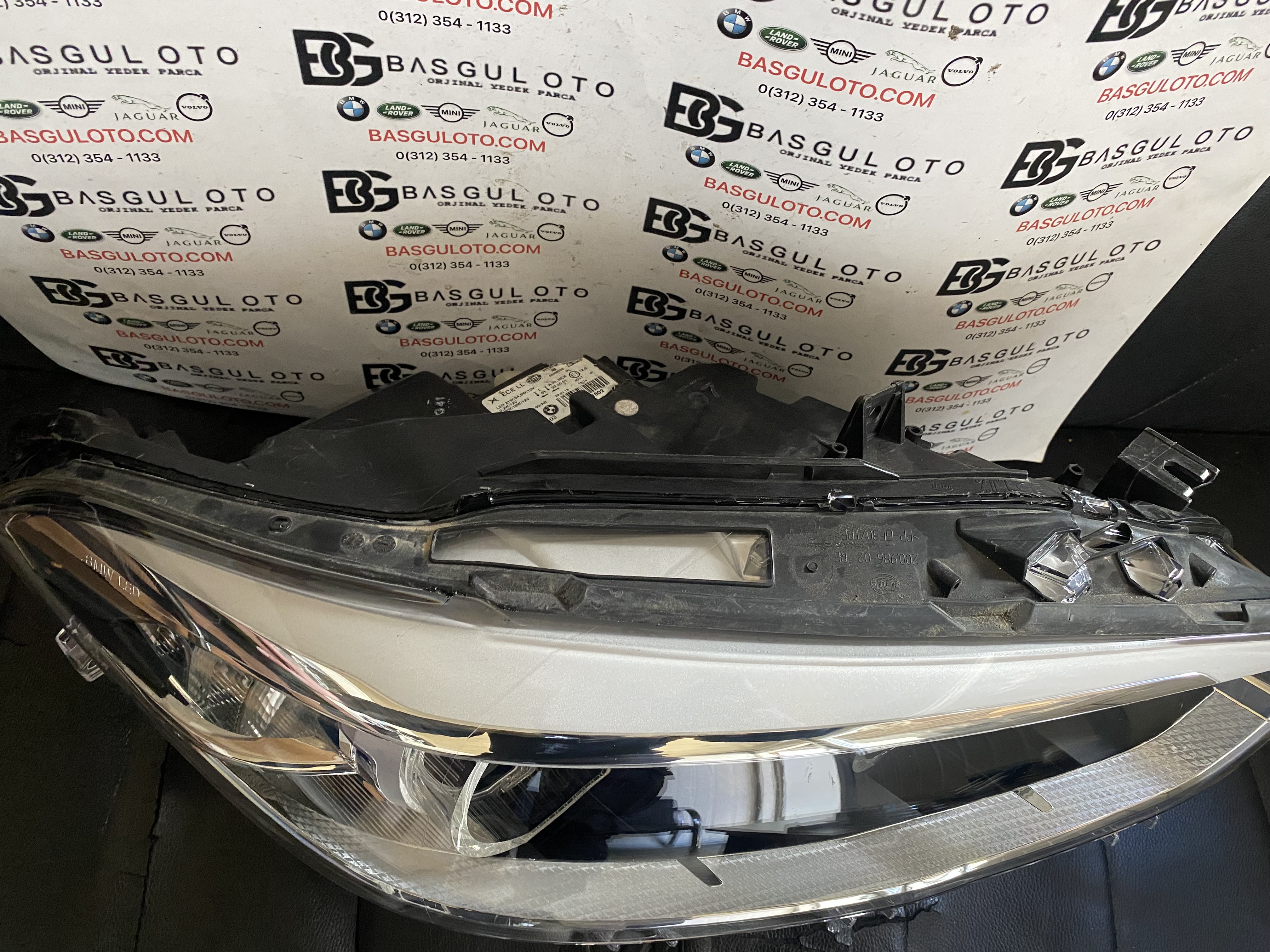 BMW F20 LCİ SAĞ FAR 63117453518 ORJİNAL ÇIKMA BMW F20 LCİ SAĞ FAR 63117453518 ORJİNAL ÇIKMA