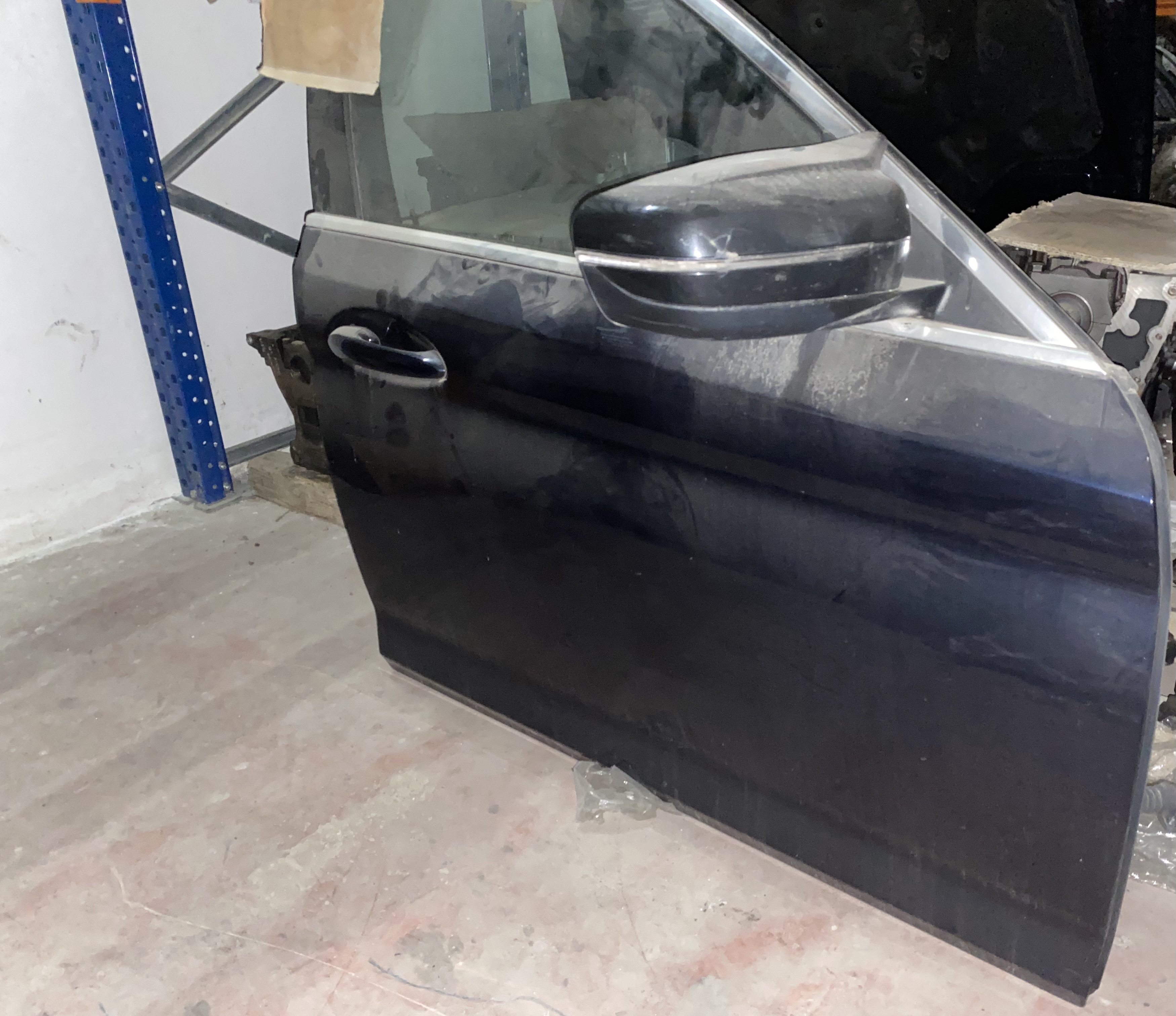 G30 SAĞ ÖN KAPI LACİVERT HATASIZ ORJİNAL ÇIKMA