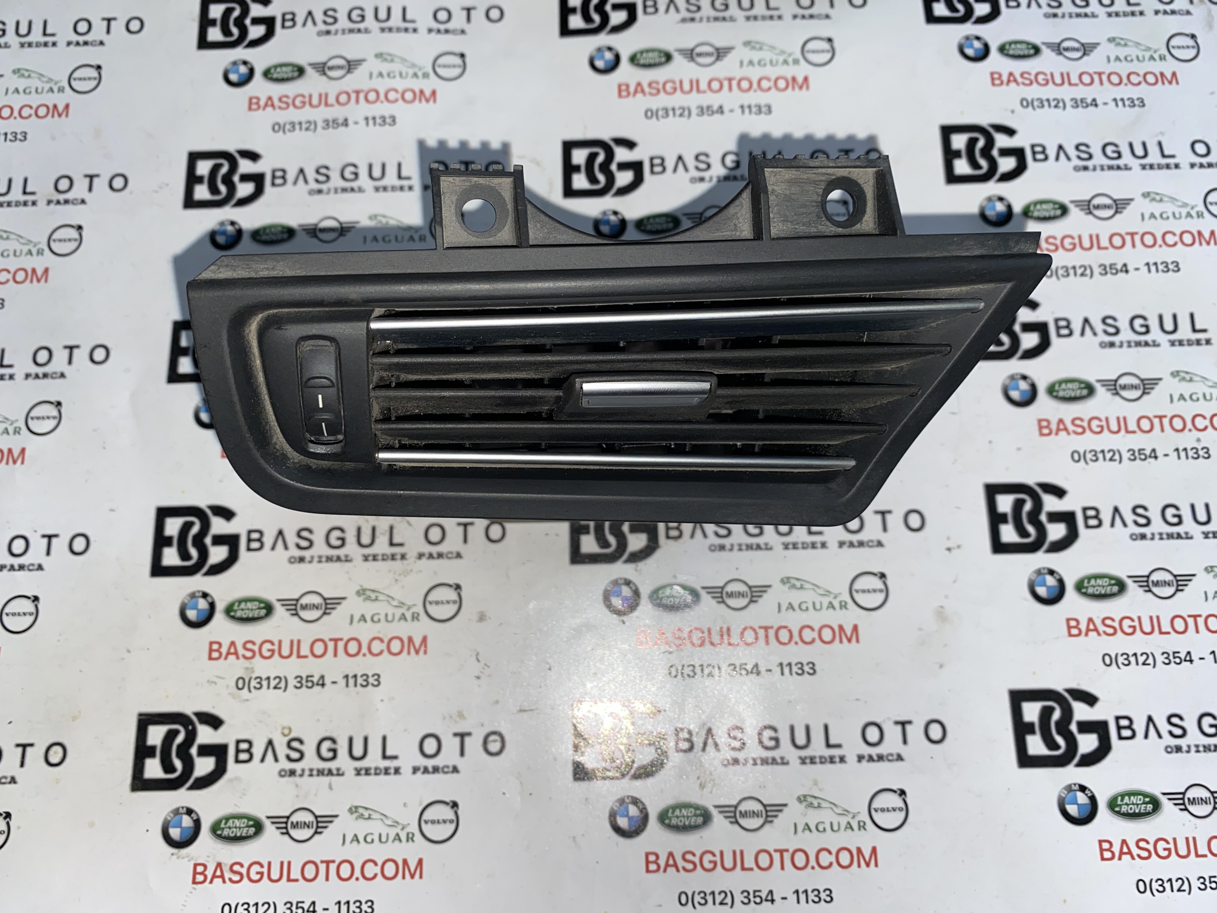 BMW F10 SAĞ SOL GÖĞÜS IZGARALARI ORJİNAL ÇIKMA 