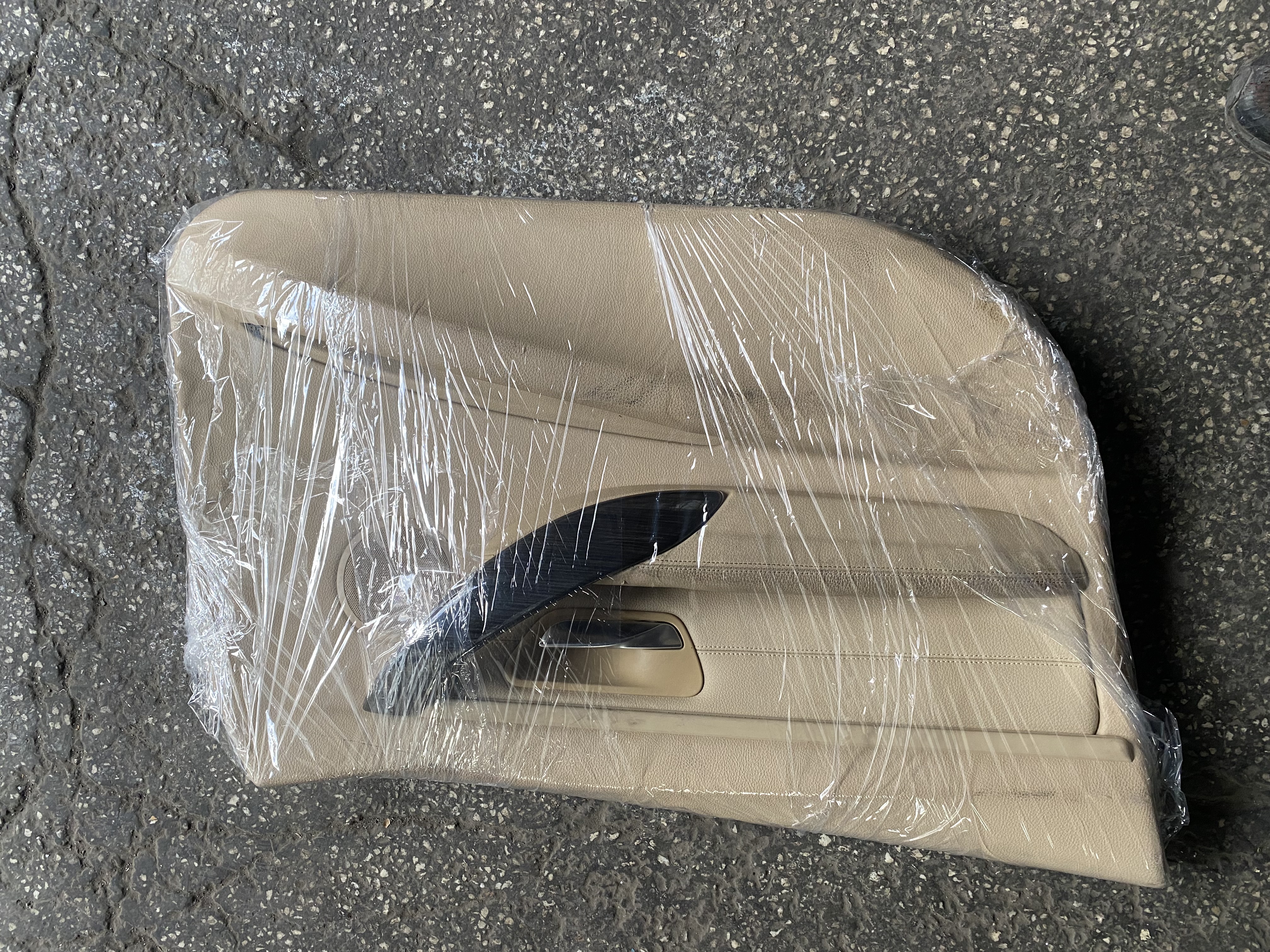 BMW F30 SOL ÖN BEJ KAPI DÖŞEMESİ ORJINAL ÇIKMA